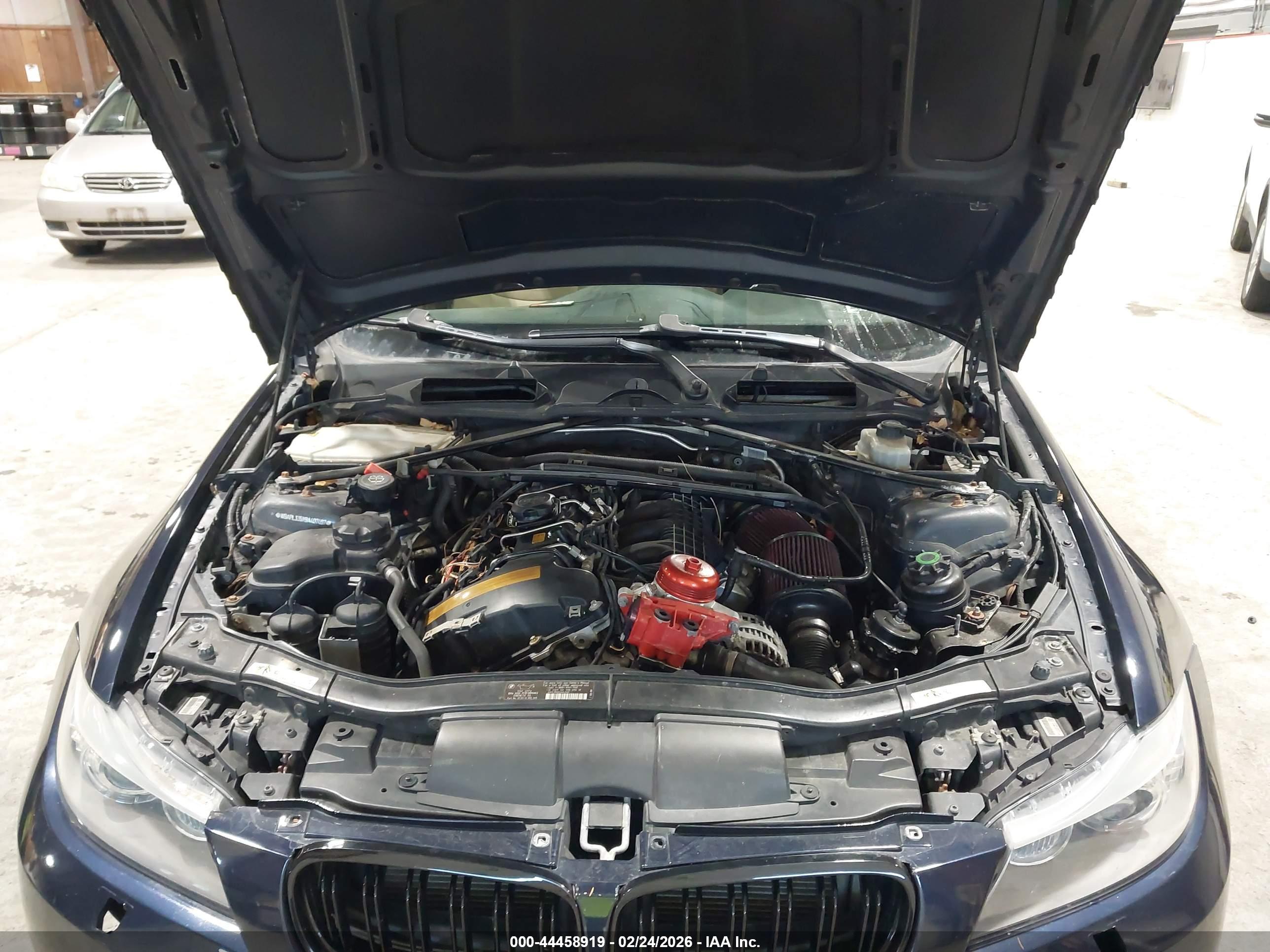 BMW 335I image 10