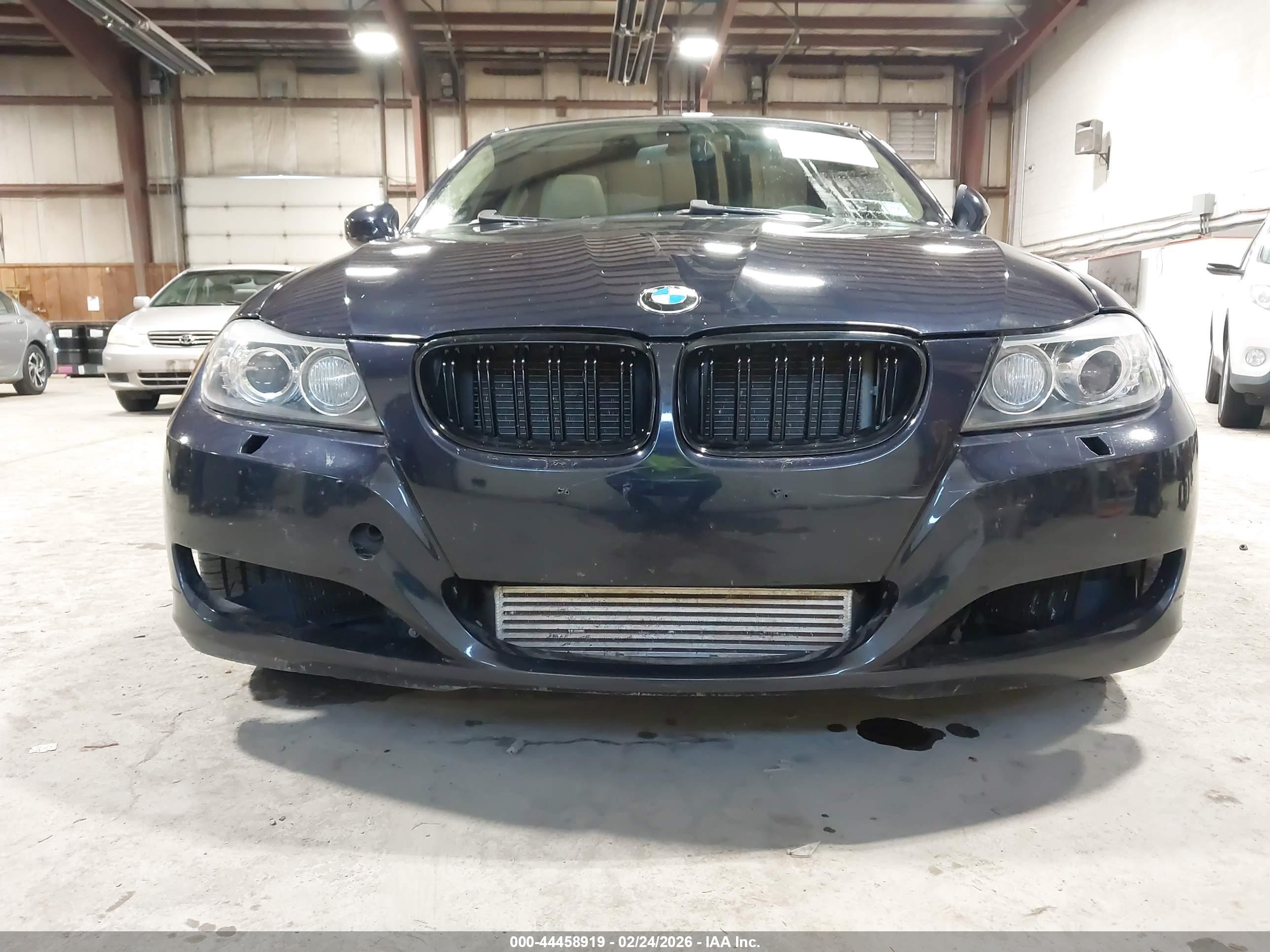 BMW 335I image 6