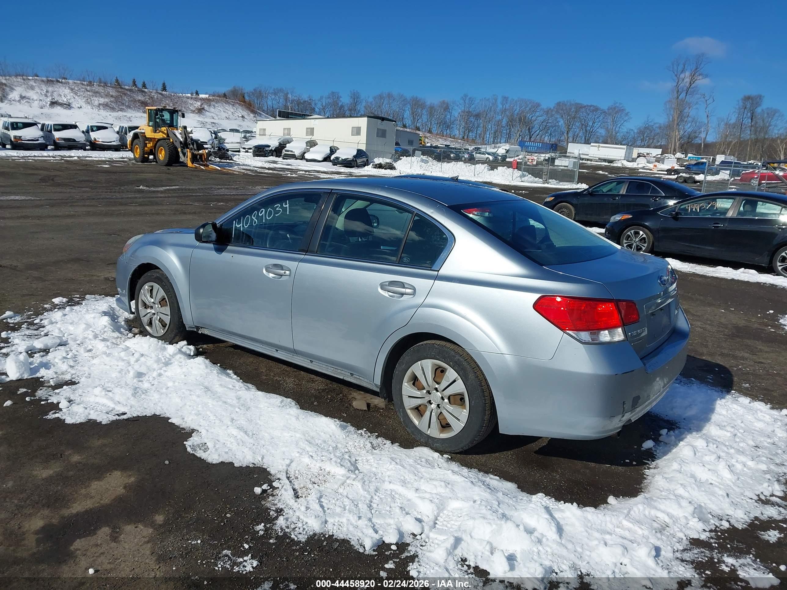 SUBARU LEGACY image 3