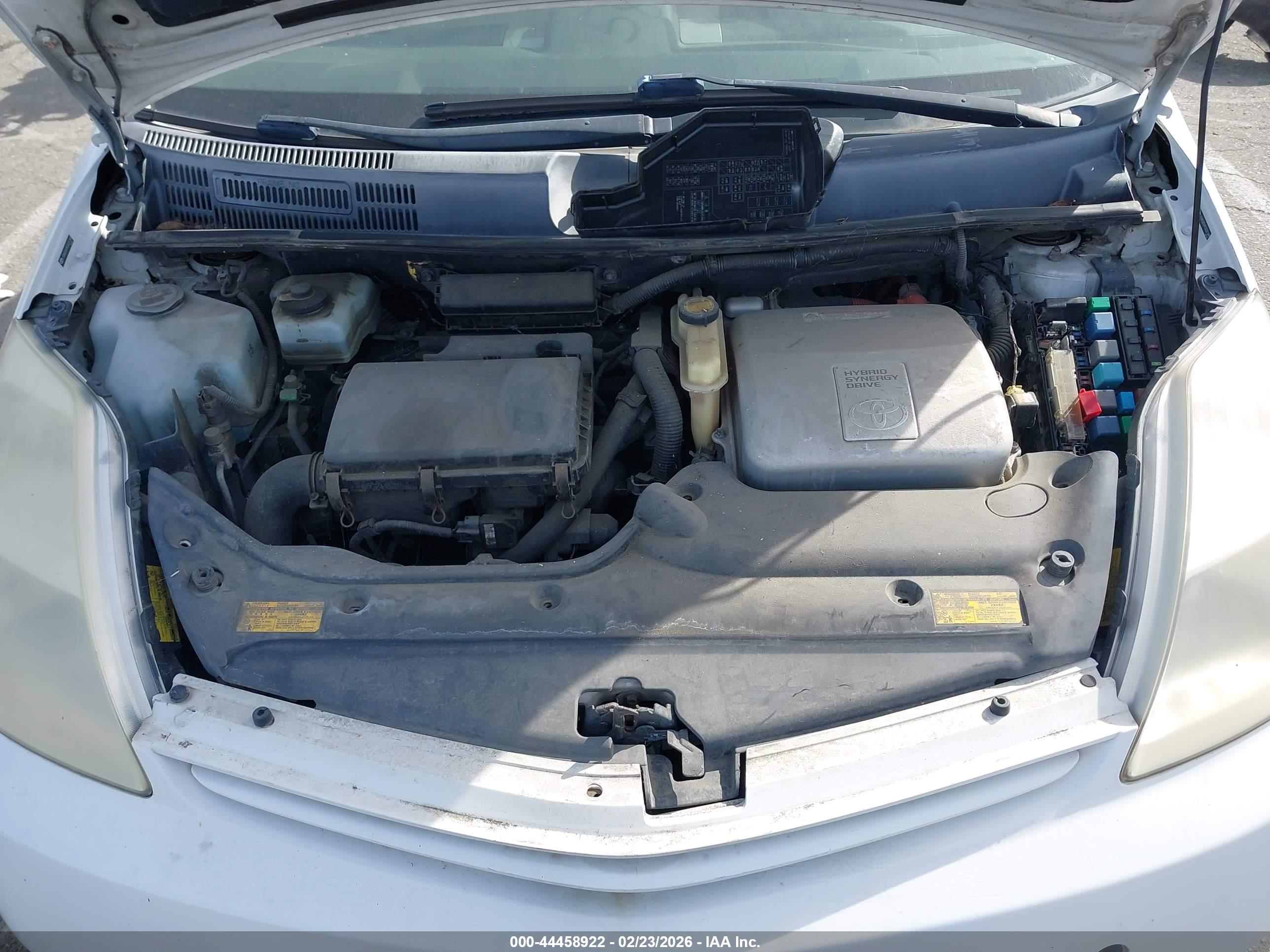 TOYOTA PRIUS image 10