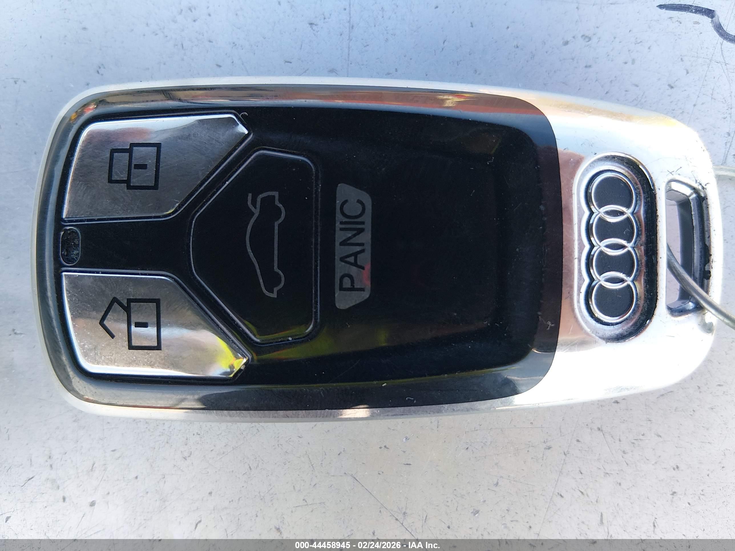 AUDI S4 image 11