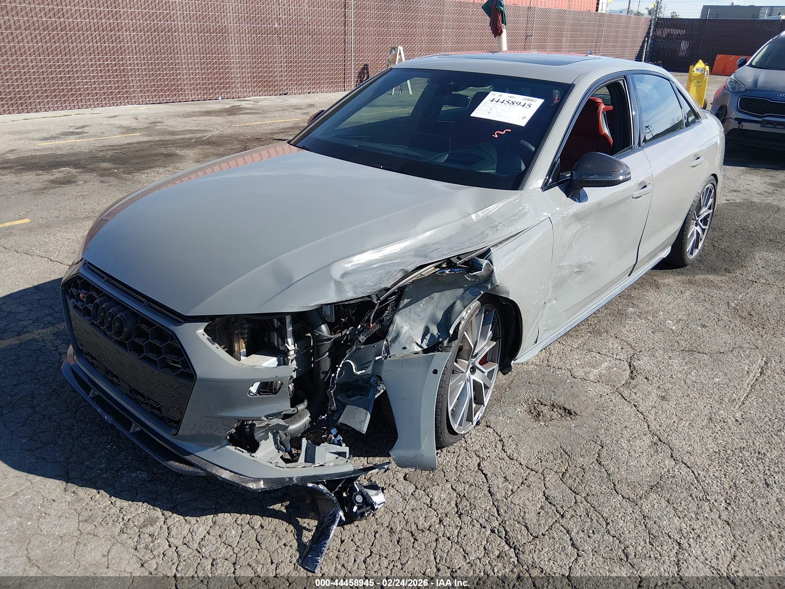 AUDI S4 image 2