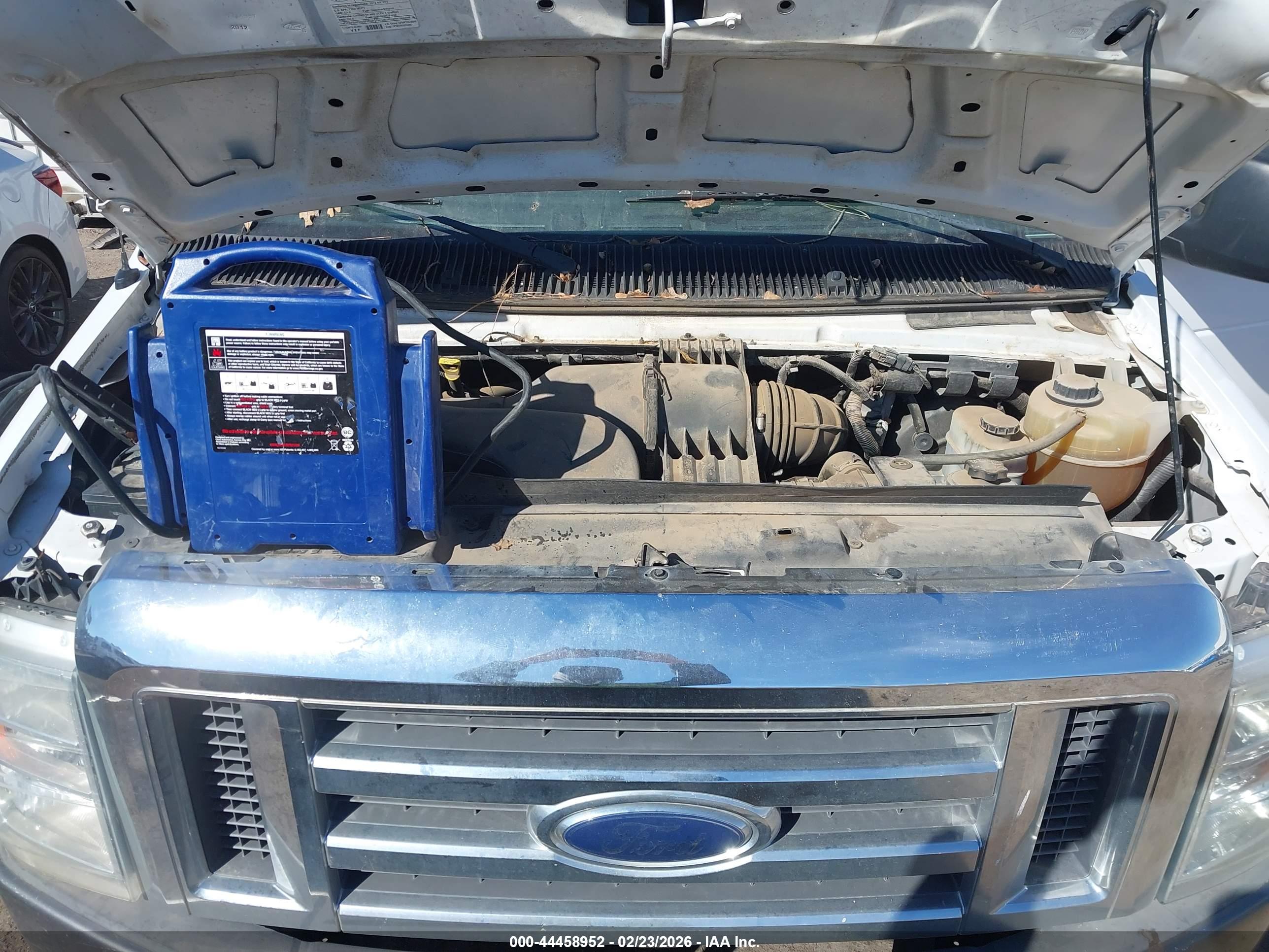 FORD E-250 image 10