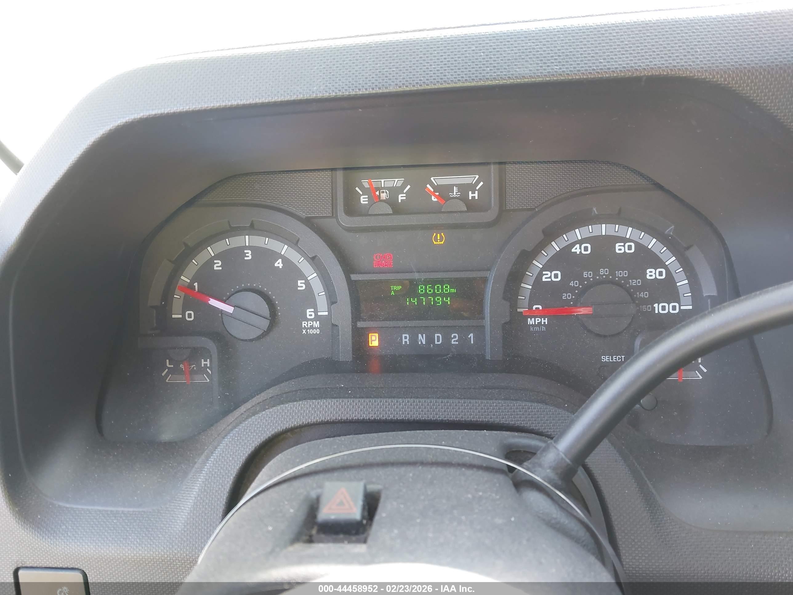 FORD E-250 image 7