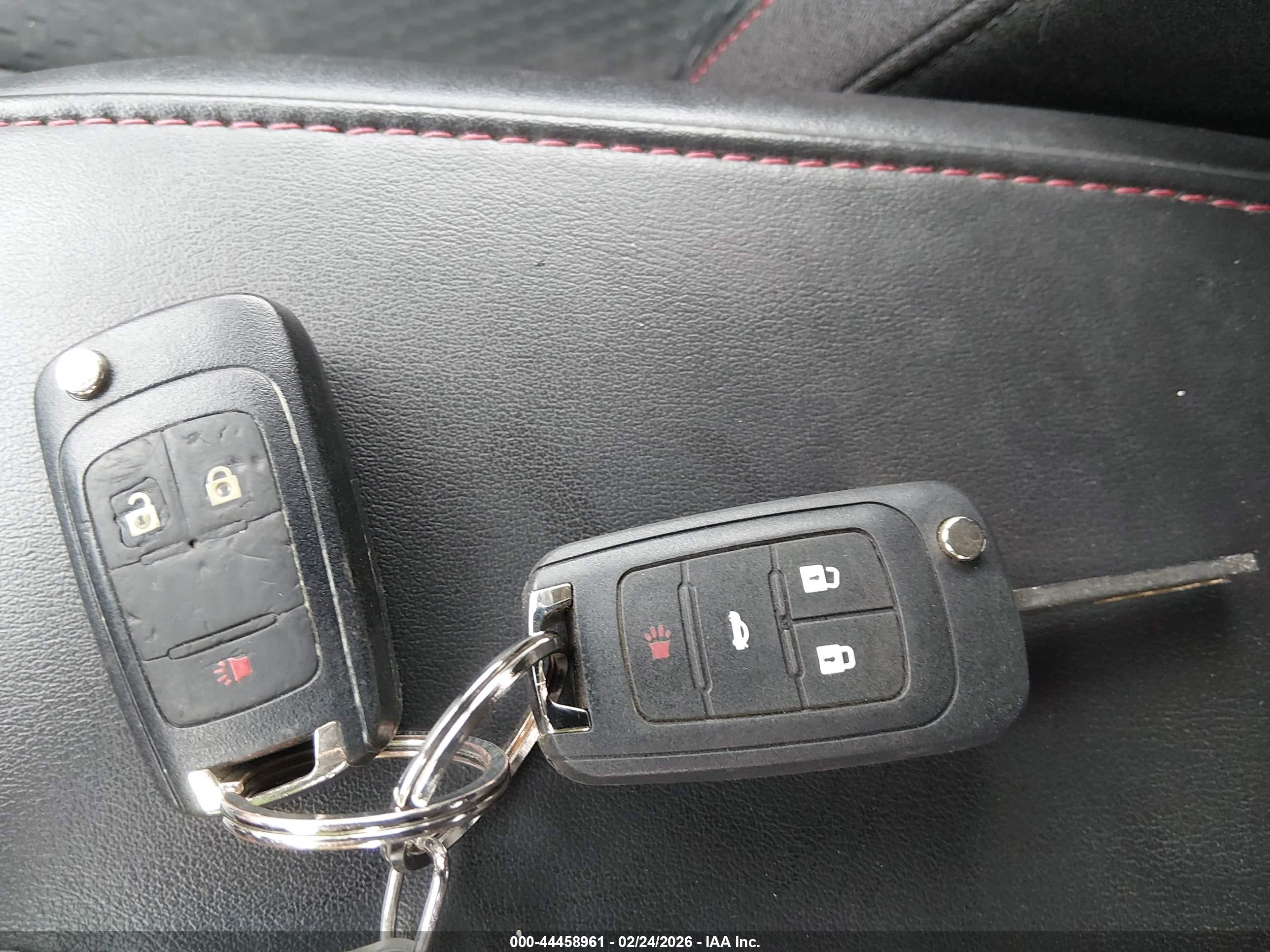 GMC TERRAIN image 11