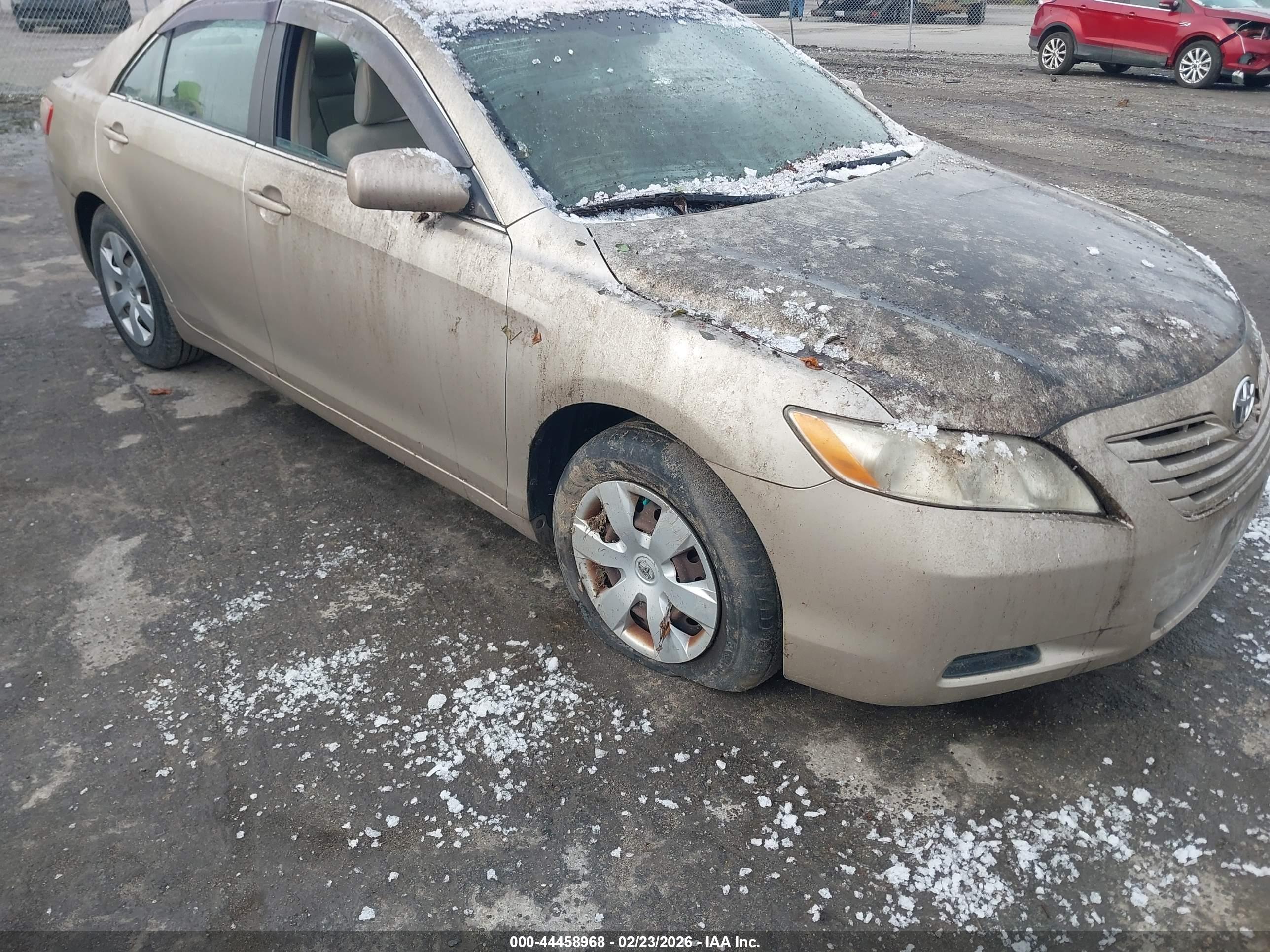 TOYOTA CAMRY image 6