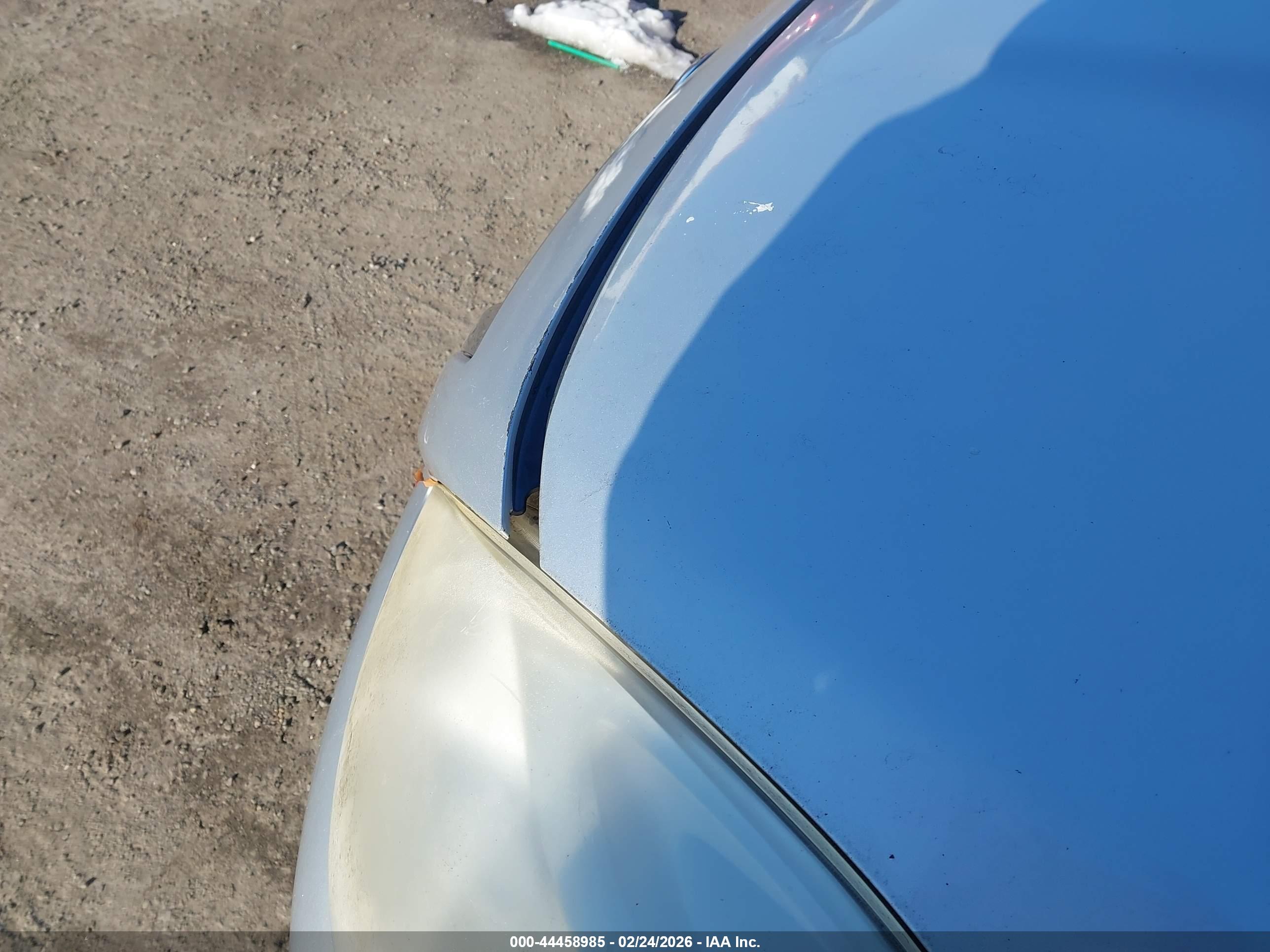 NISSAN VERSA image 6