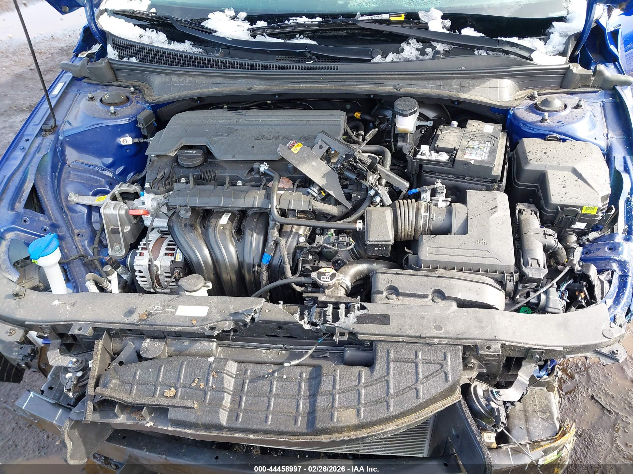 HYUNDAI ELANTRA image 10