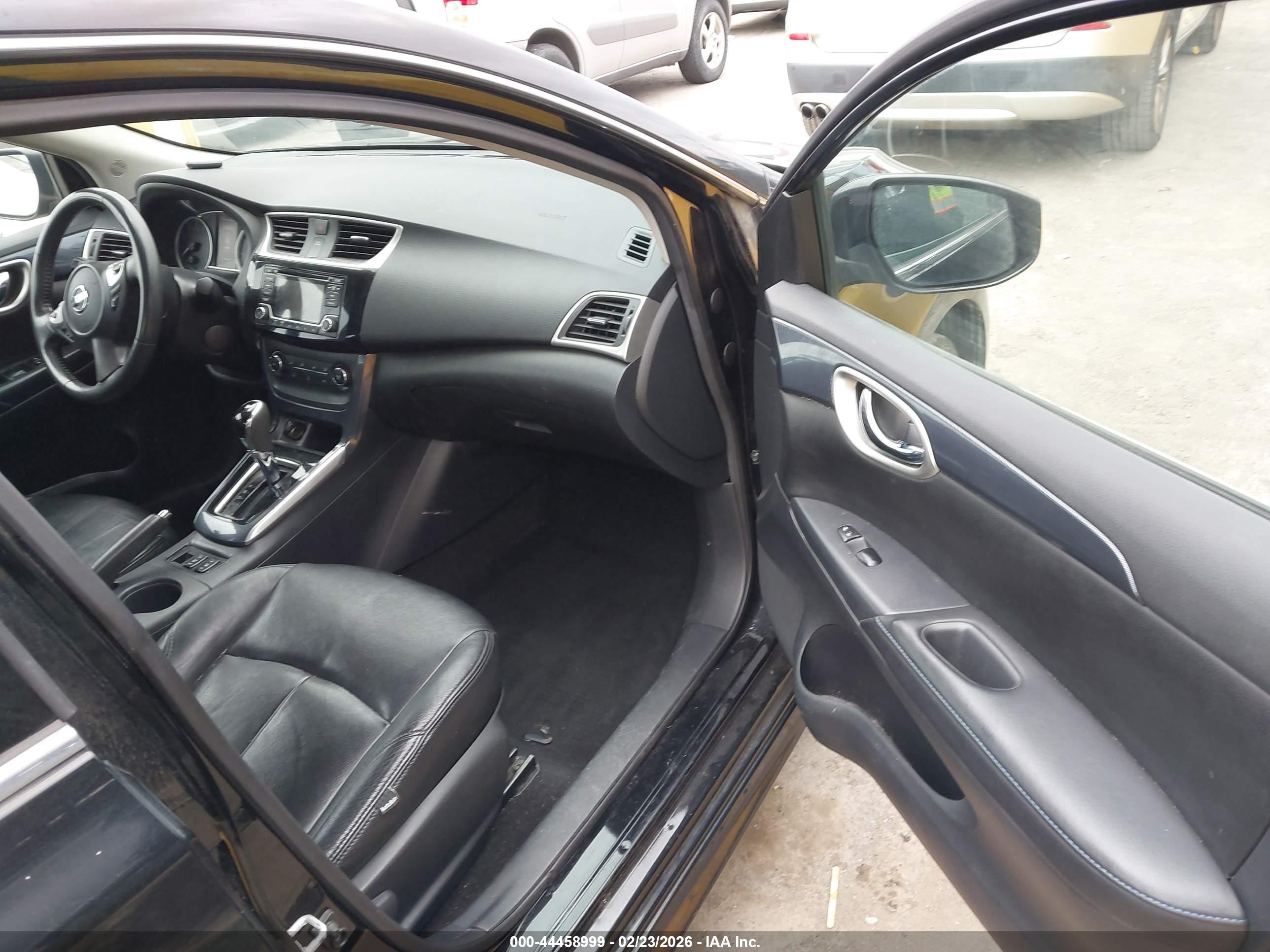 NISSAN SENTRA image 5