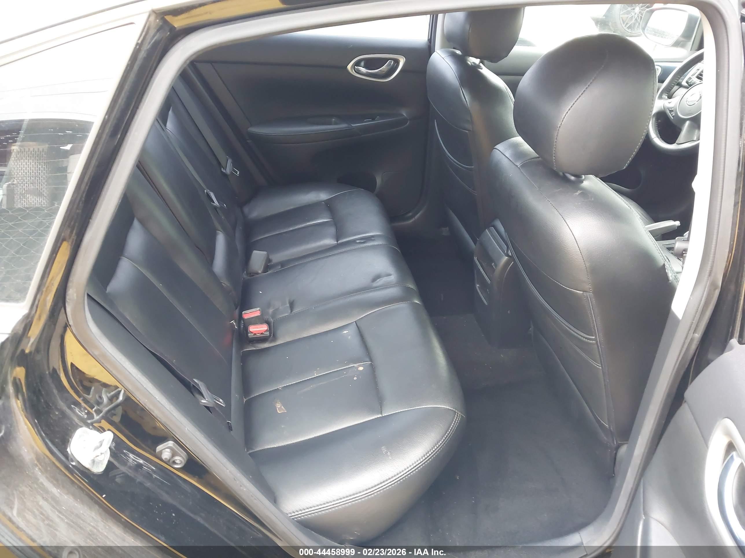 NISSAN SENTRA image 8