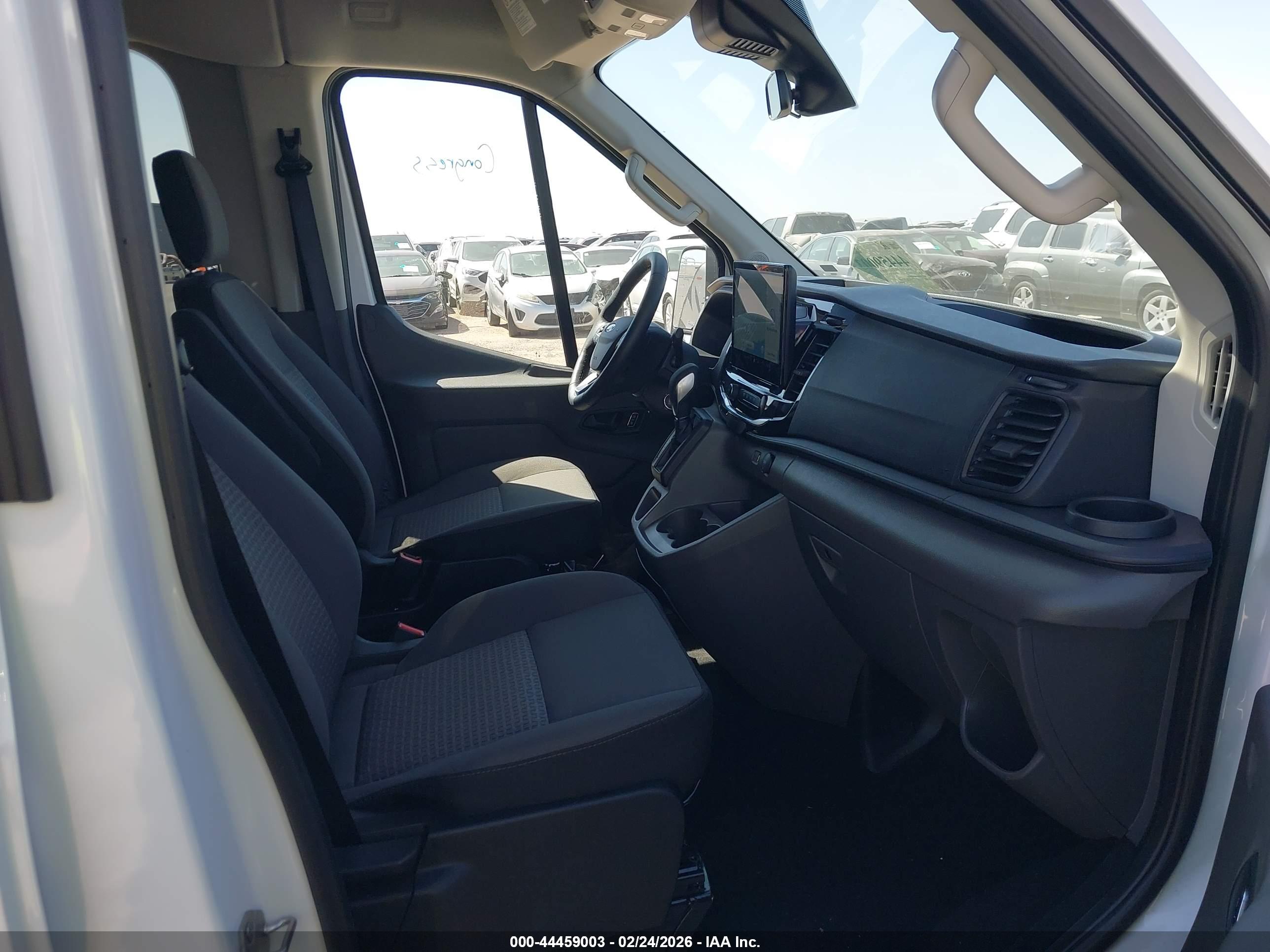 FORD TRANSIT-350 image 5