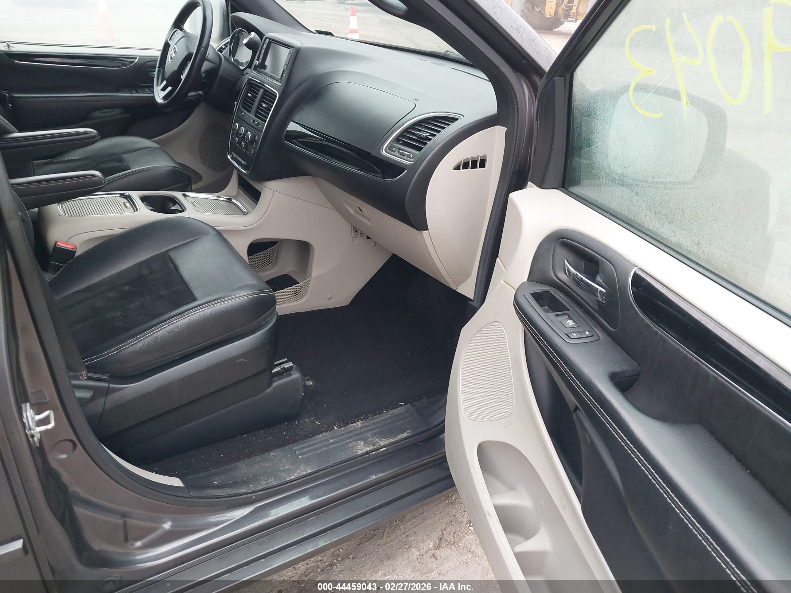 DODGE GRAND image 5