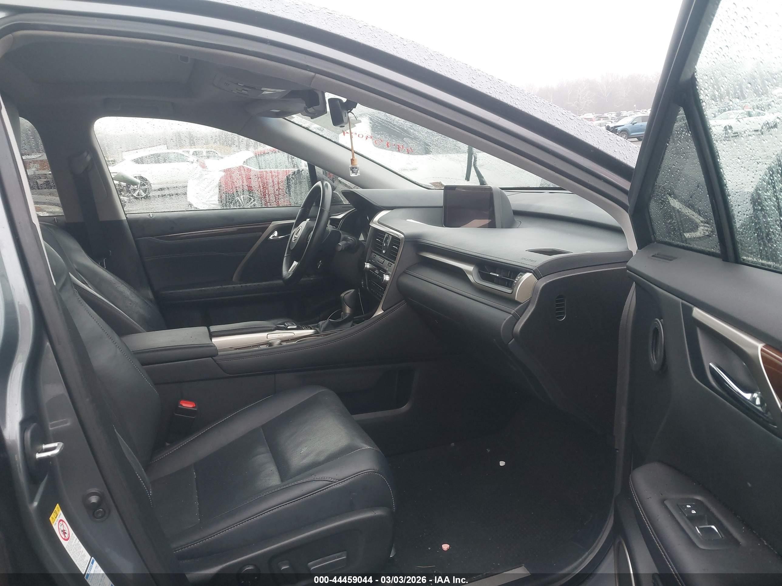 LEXUS RX image 5