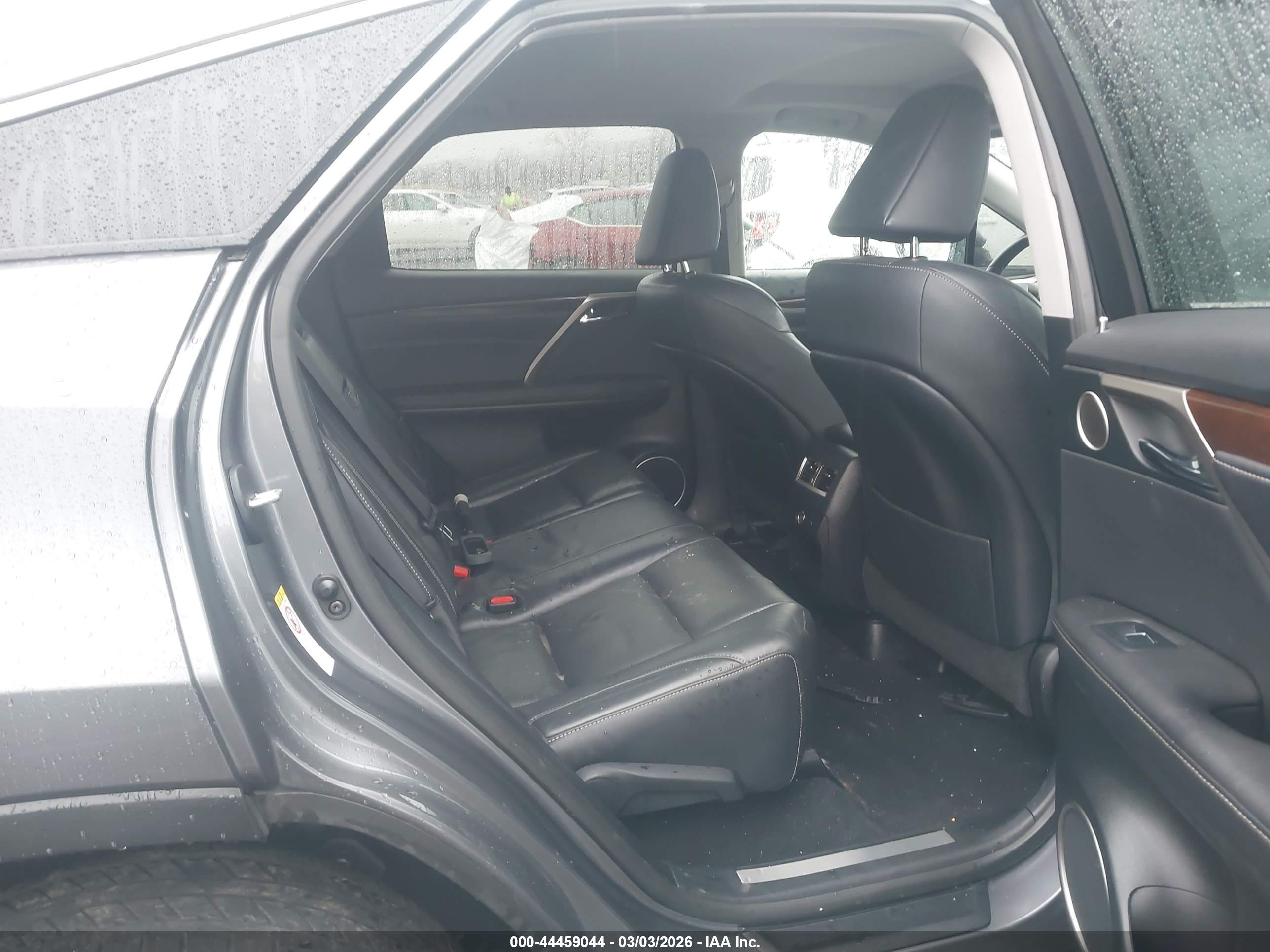 LEXUS RX image 8
