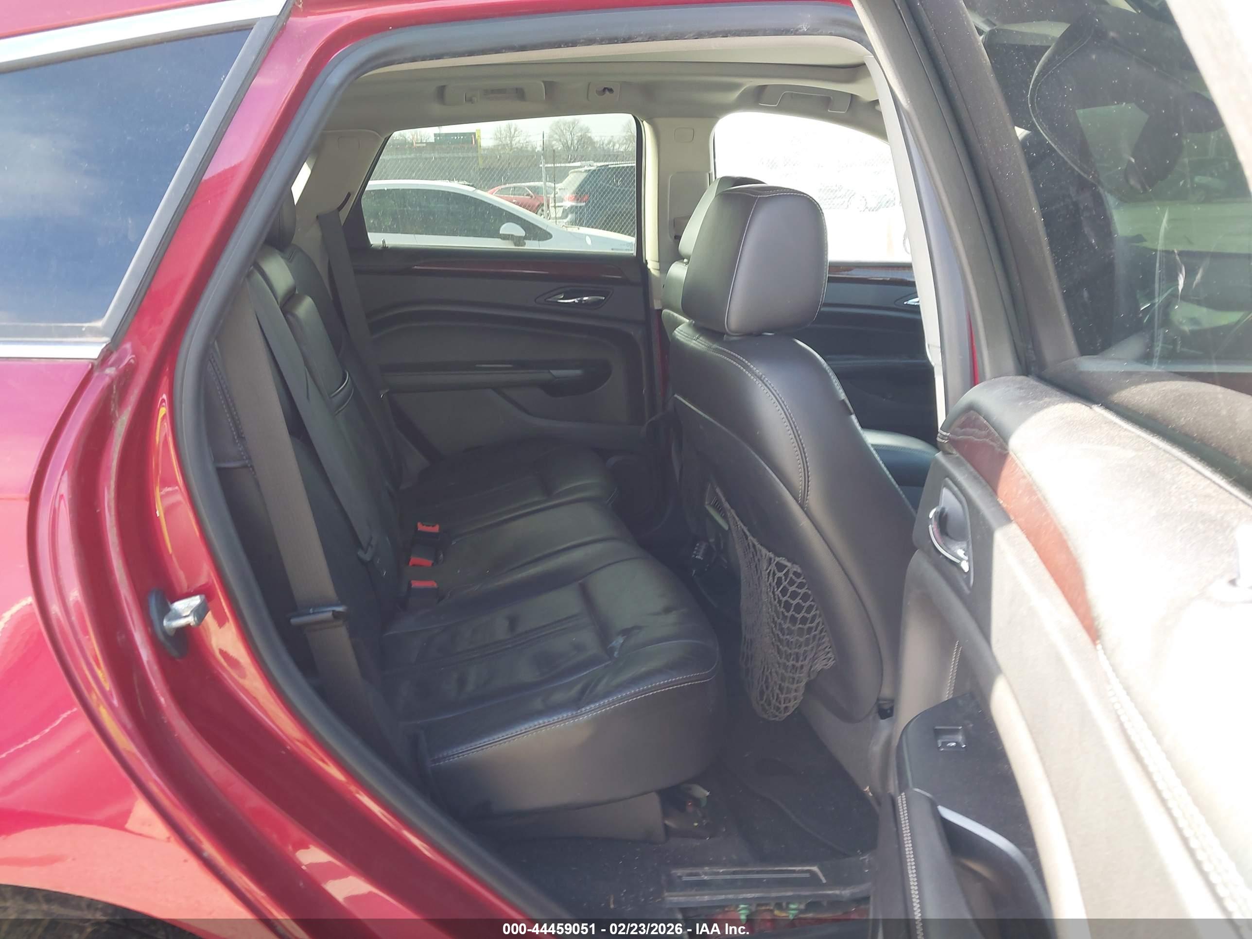 CADILLAC SRX image 8
