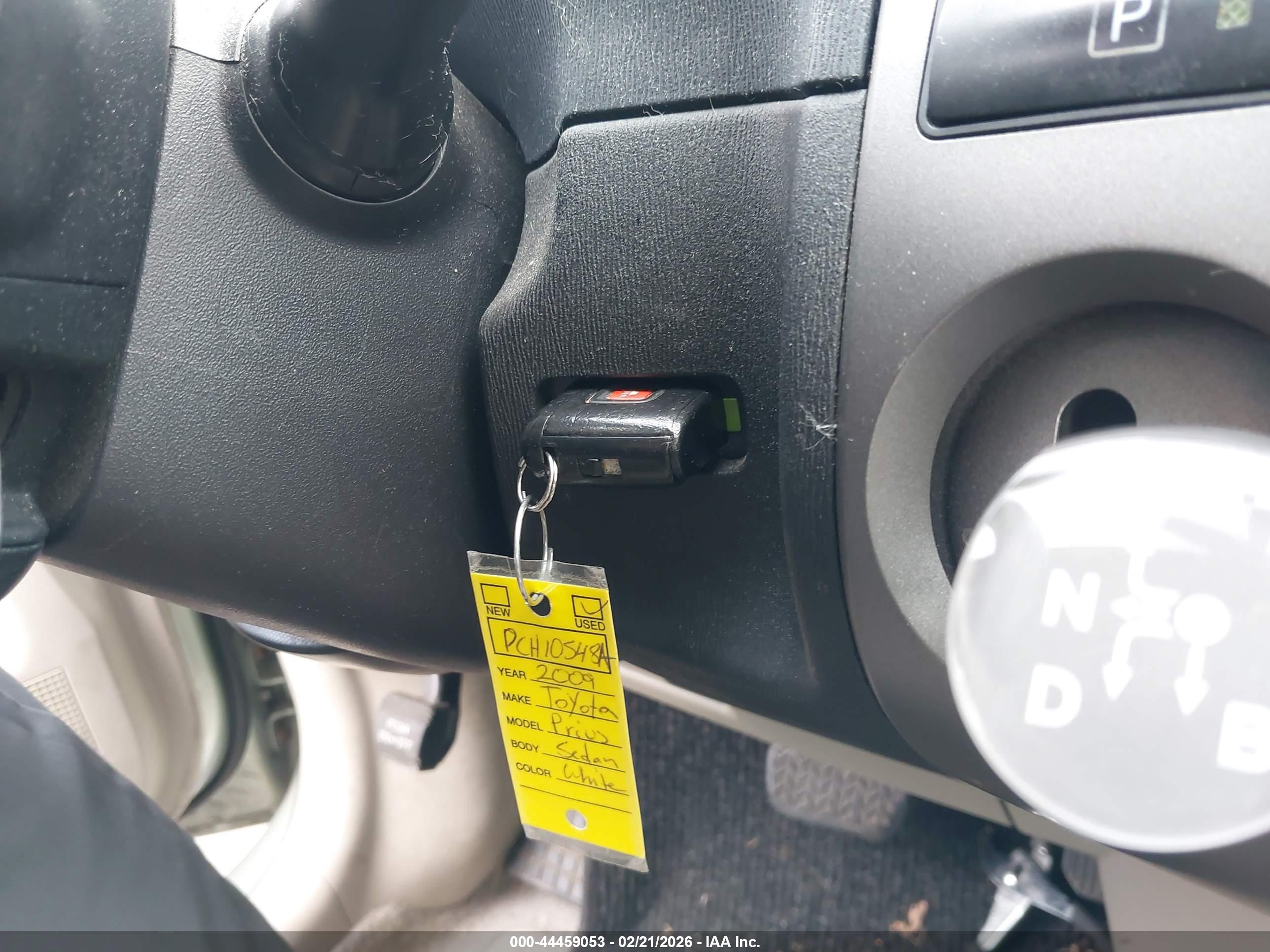 TOYOTA PRIUS image 11