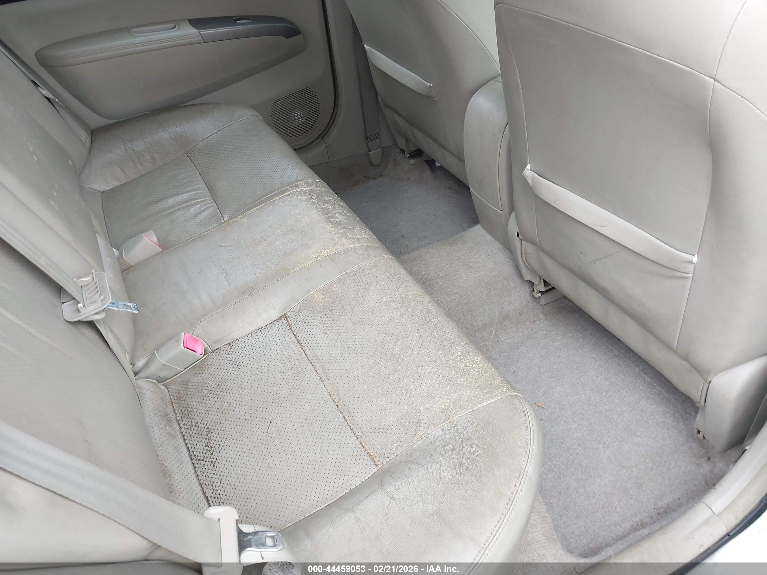 TOYOTA PRIUS image 8