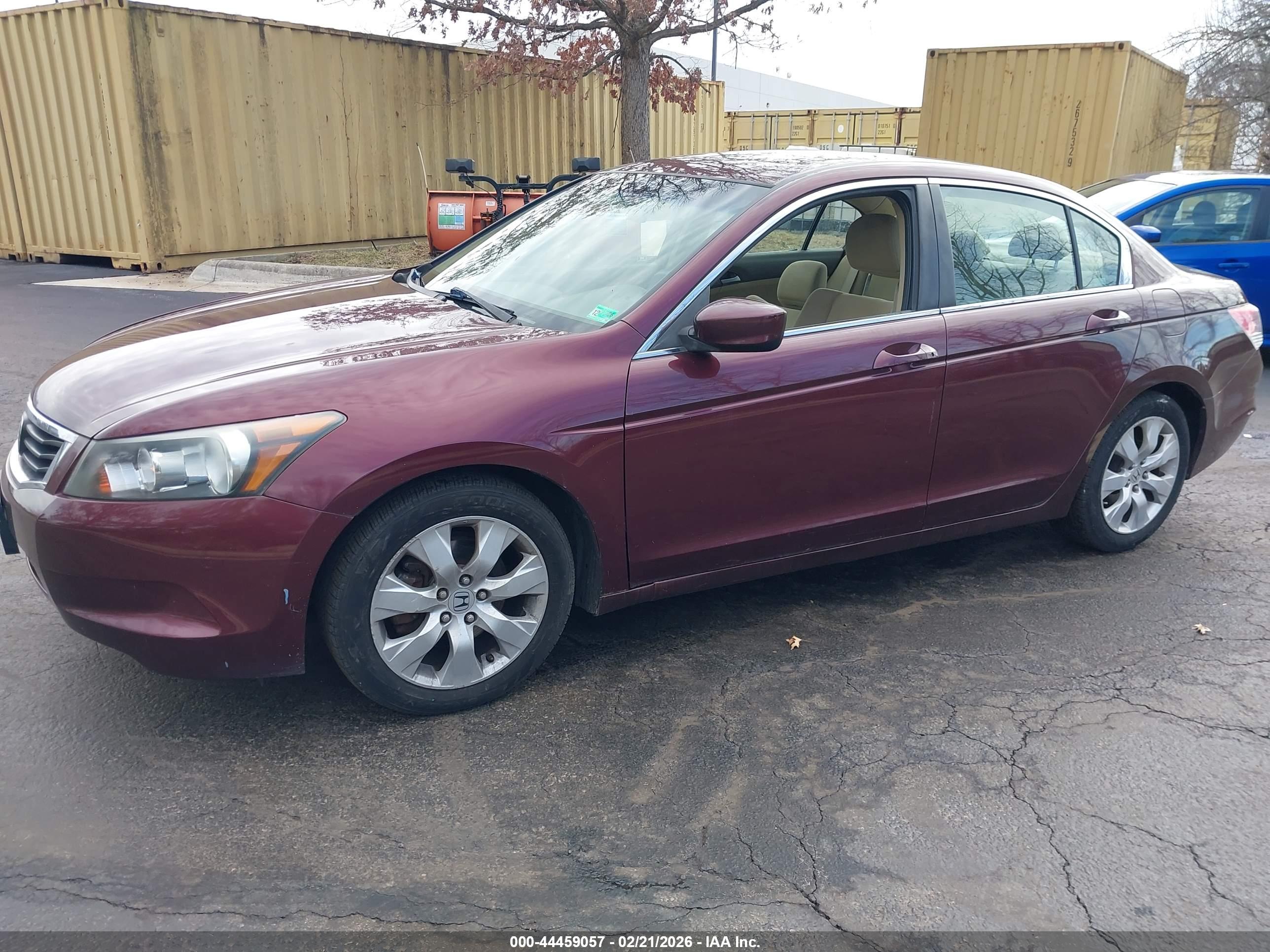 HONDA ACCORD image 2