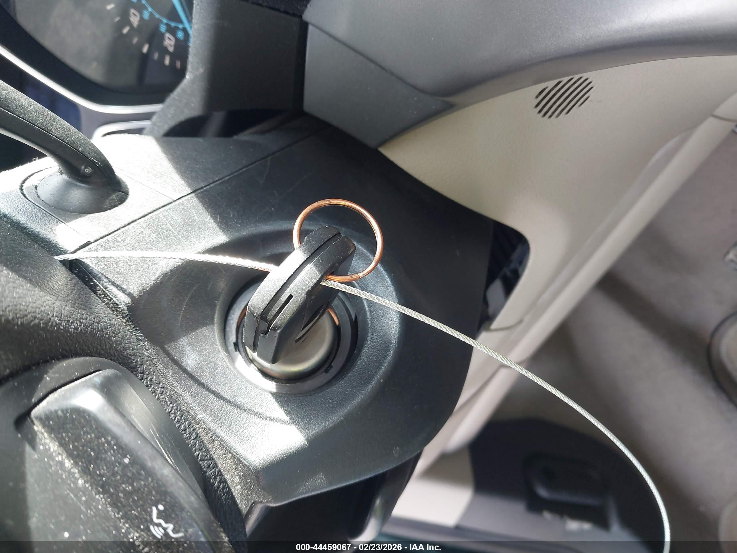 FORD ESCAPE image 11