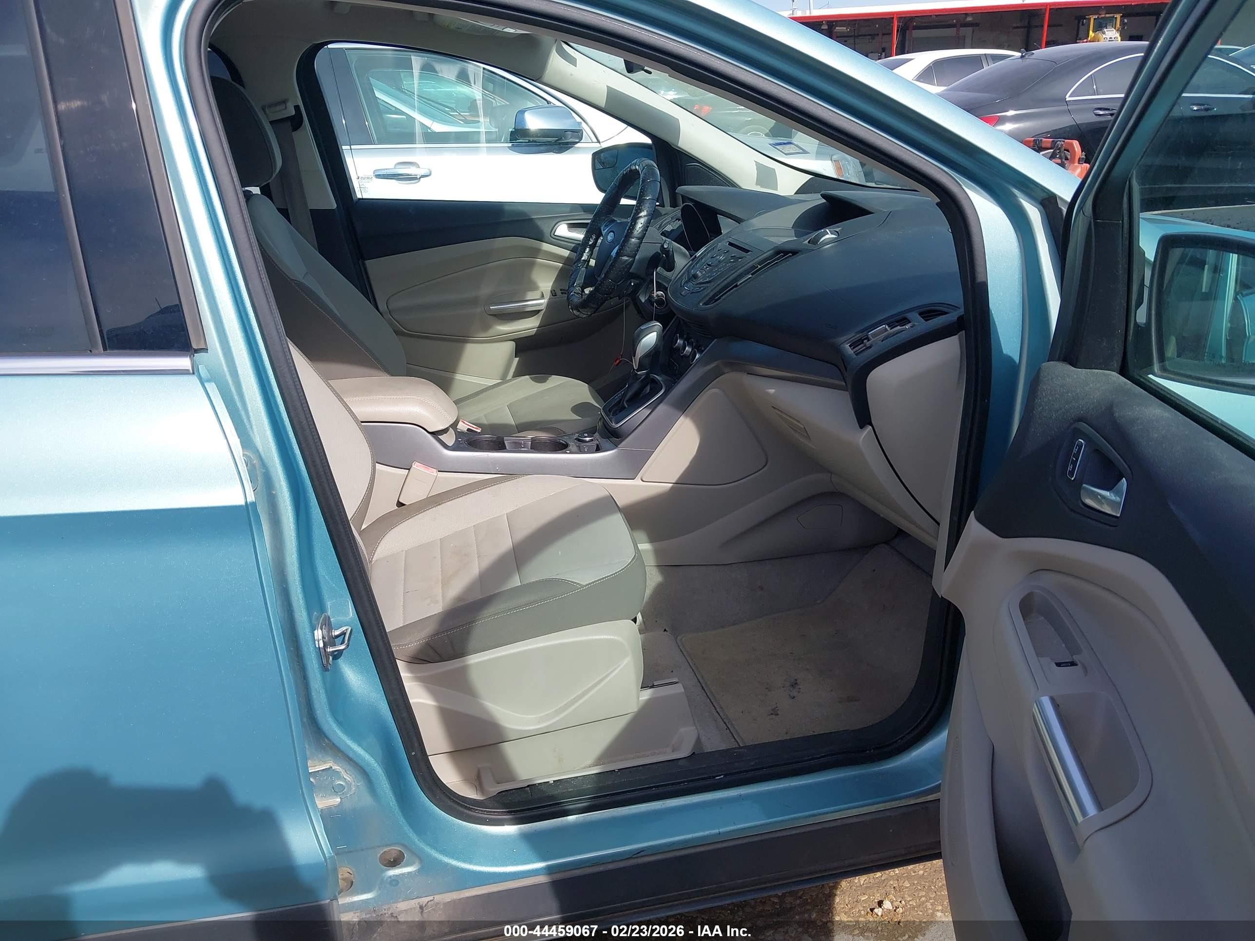 FORD ESCAPE image 5