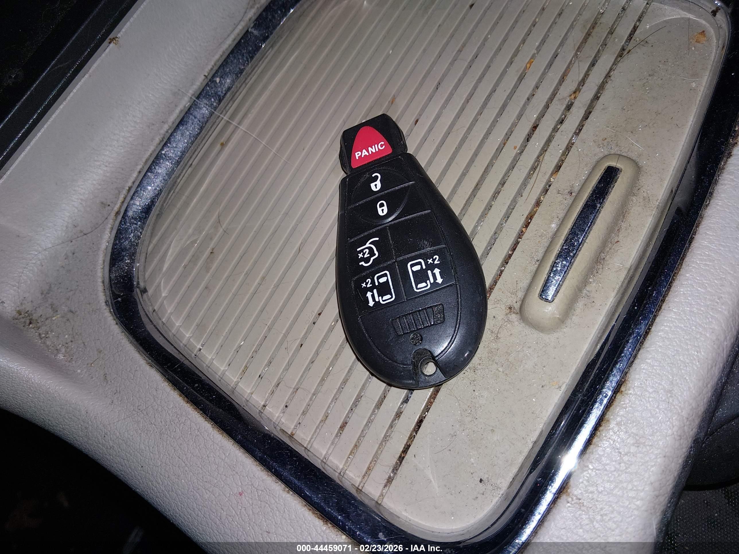 DODGE GRAND image 11