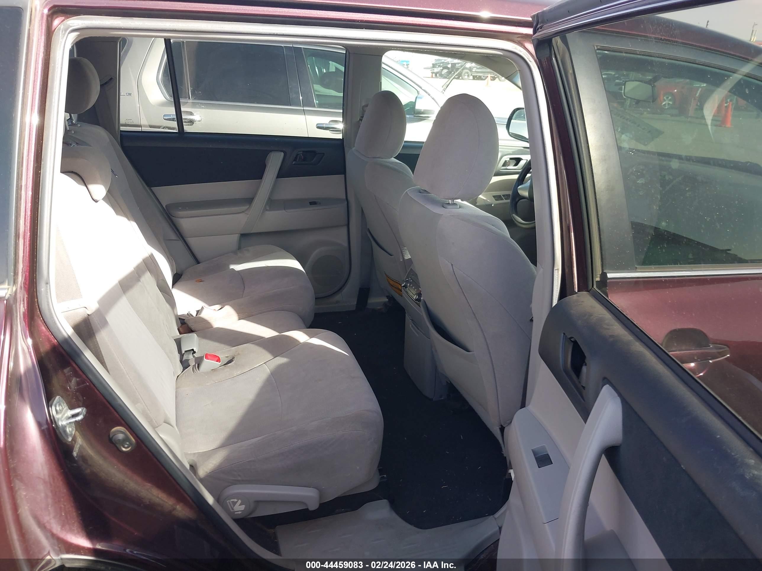 TOYOTA HIGHLANDER image 8