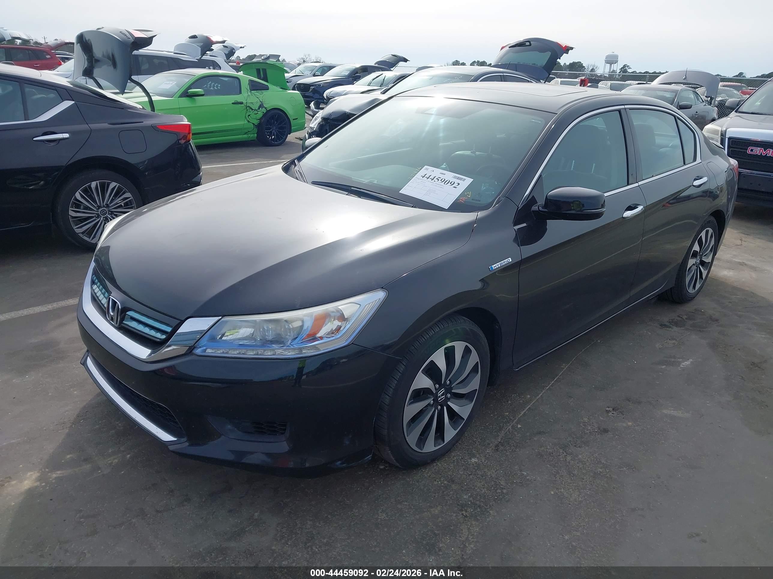 HONDA ACCORD image 2