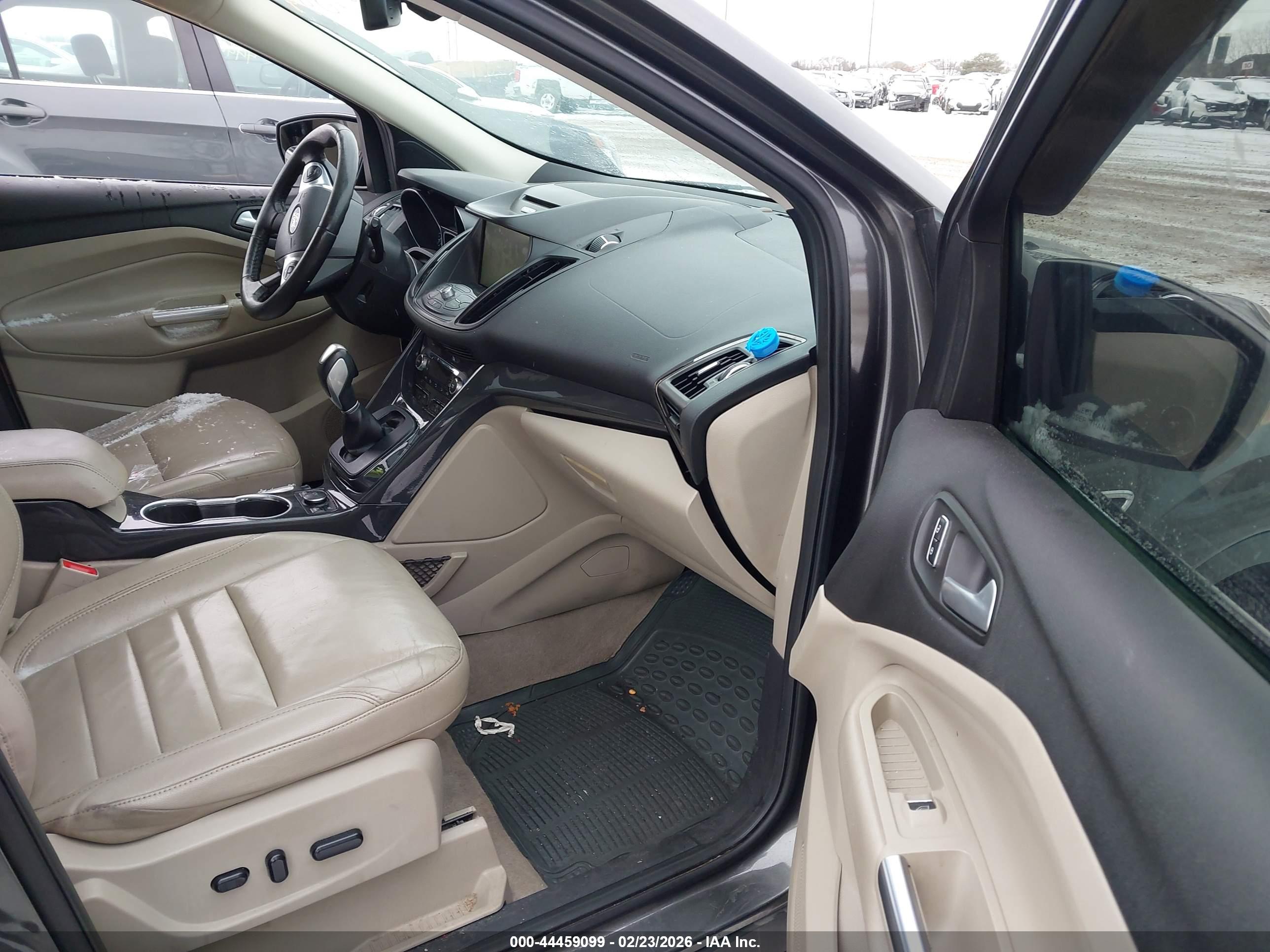 FORD ESCAPE image 5