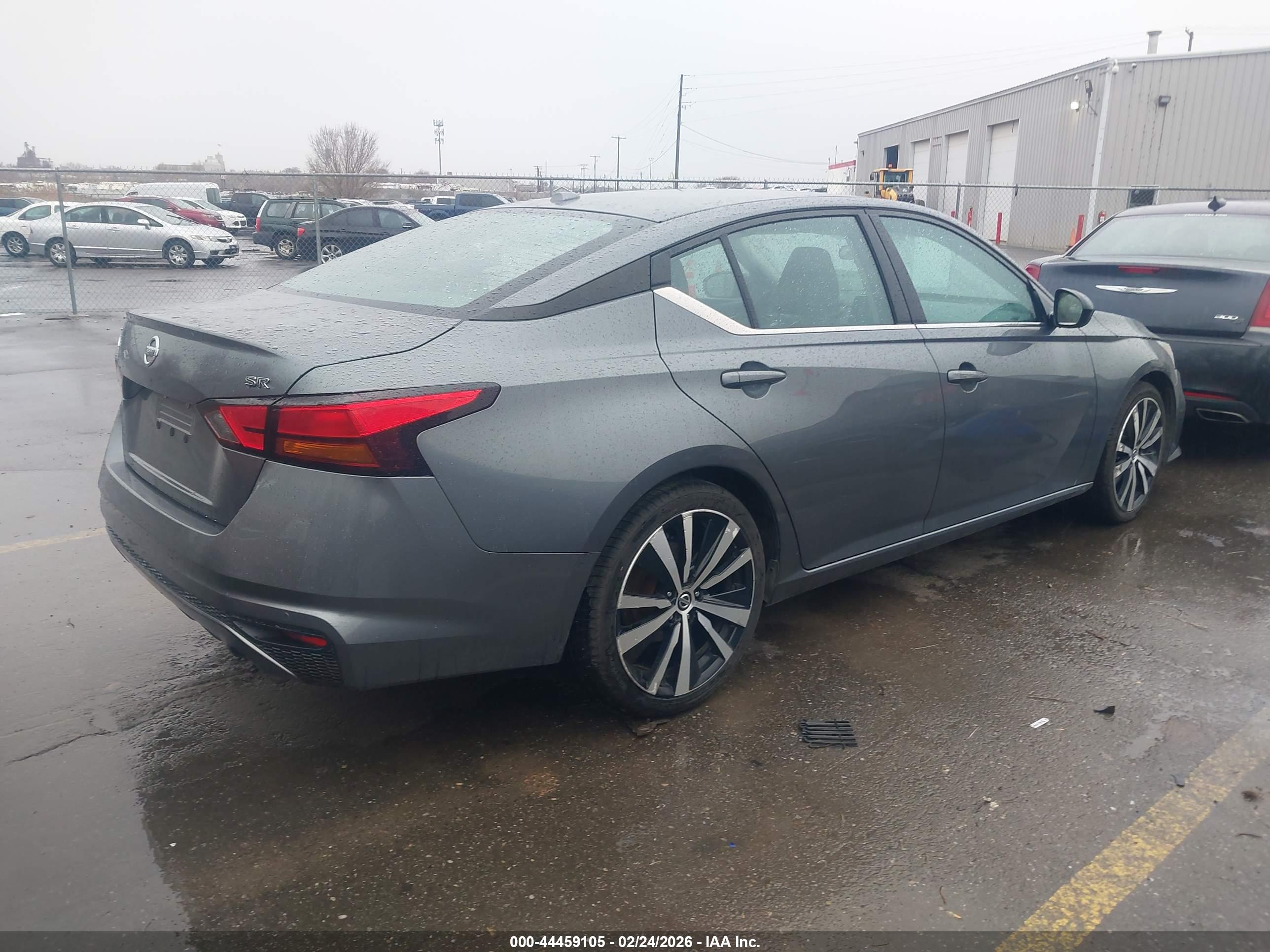 NISSAN ALTIMA image 4
