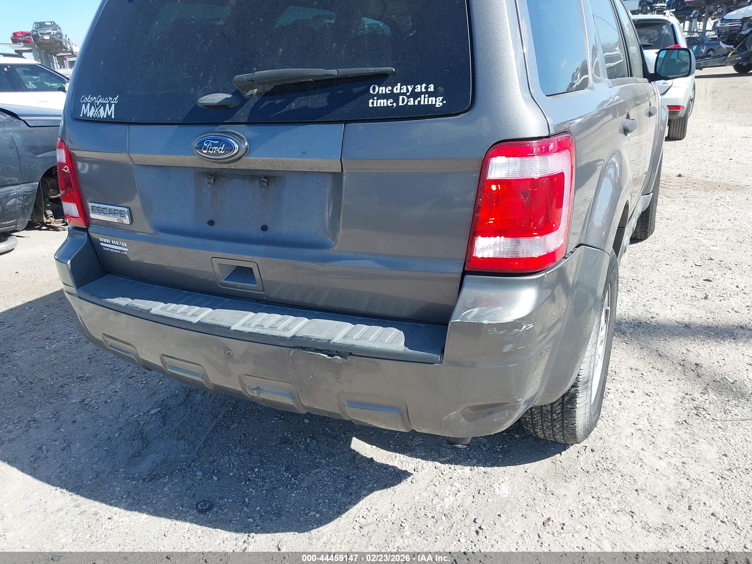 FORD ESCAPE image 6