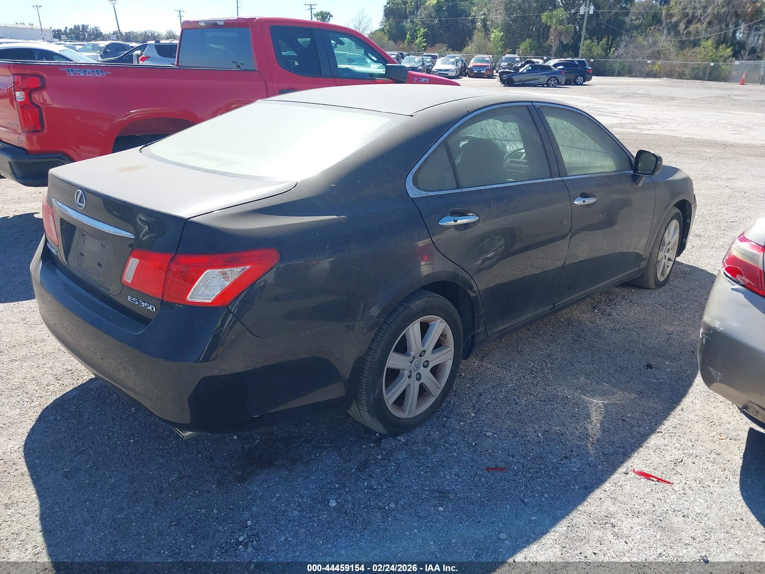 LEXUS ES image 4