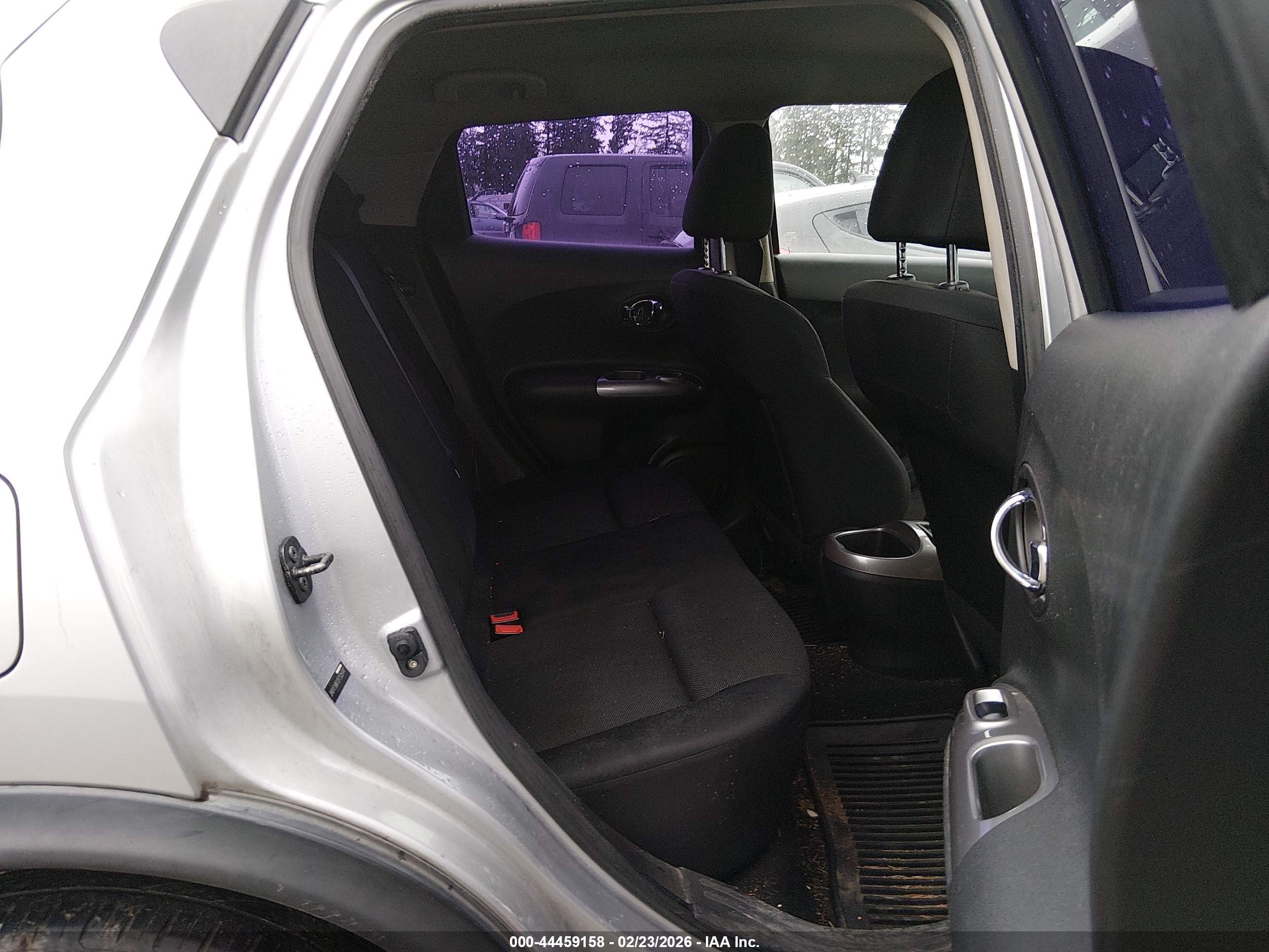 NISSAN JUKE image 8