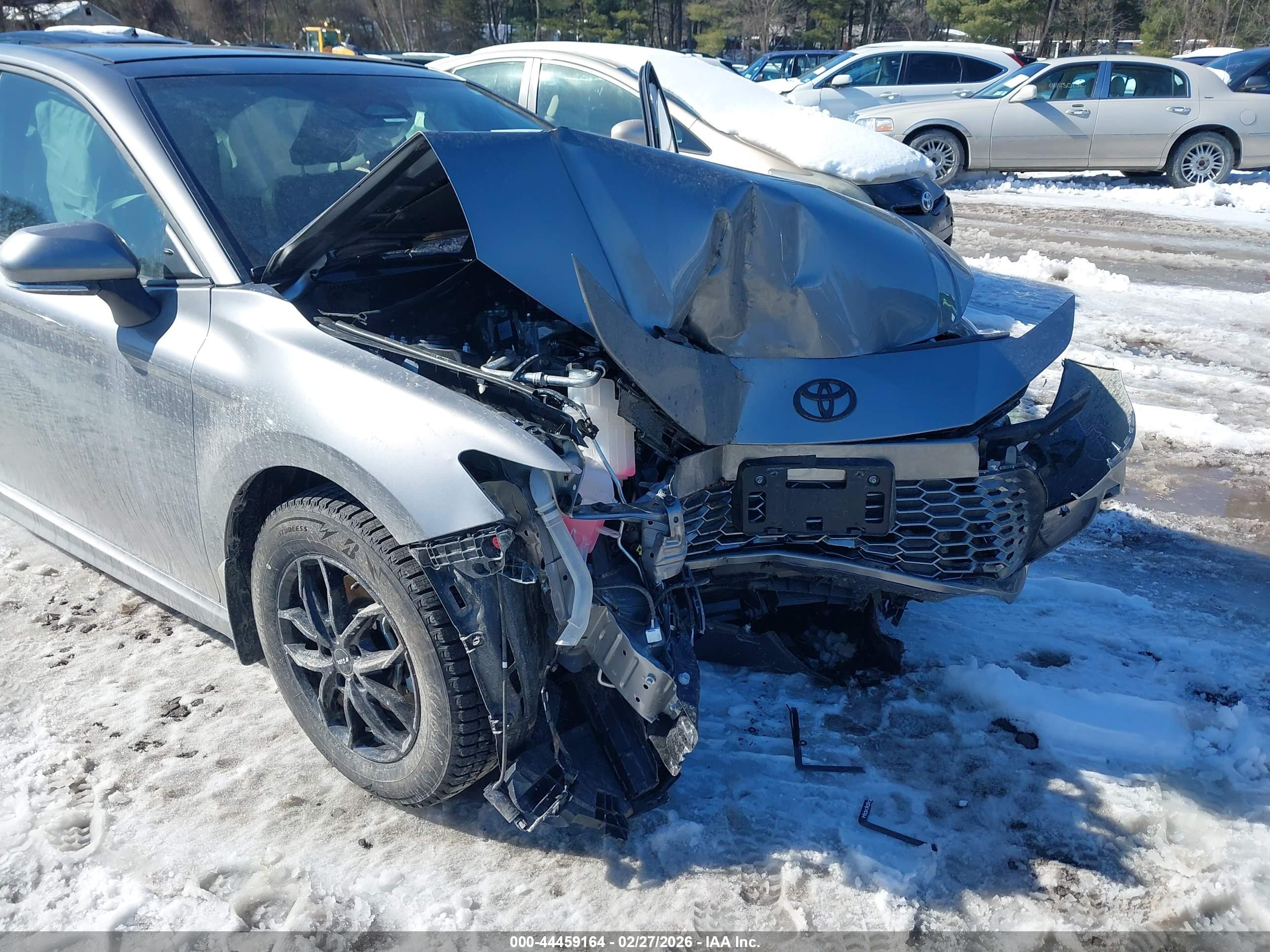 TOYOTA CAMRY image 6