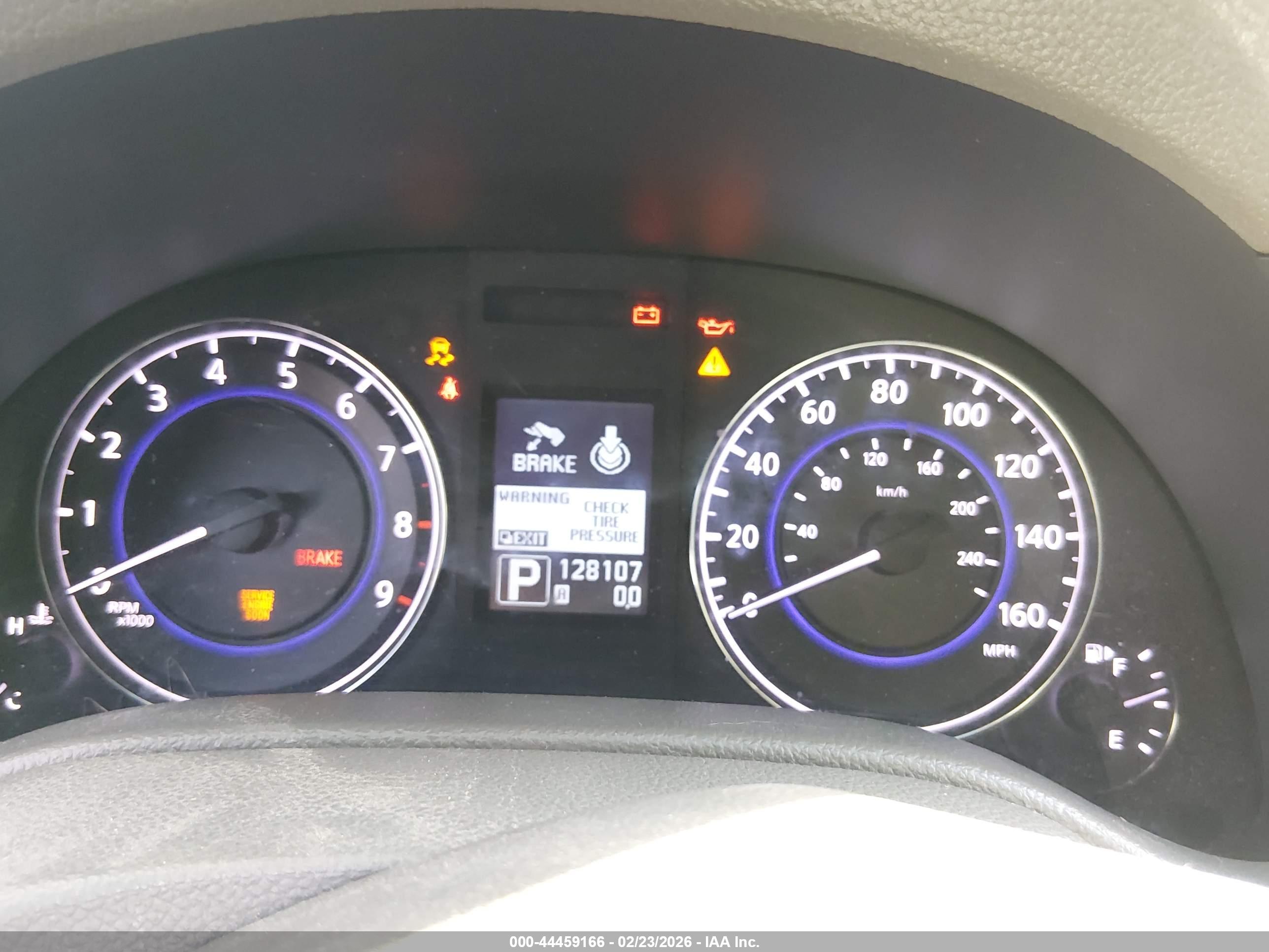 INFINITI G25 image 7
