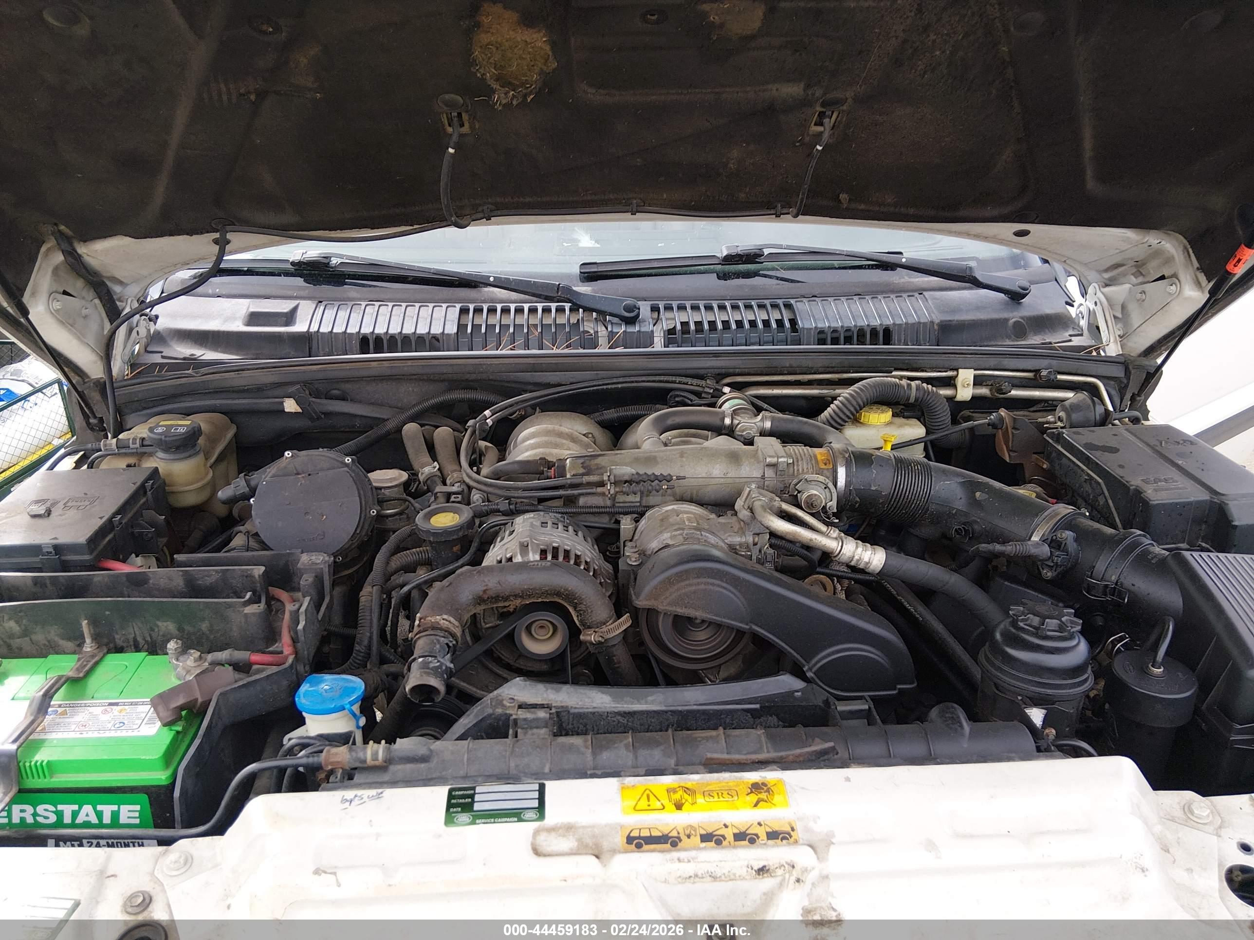 LAND ROVER image 10