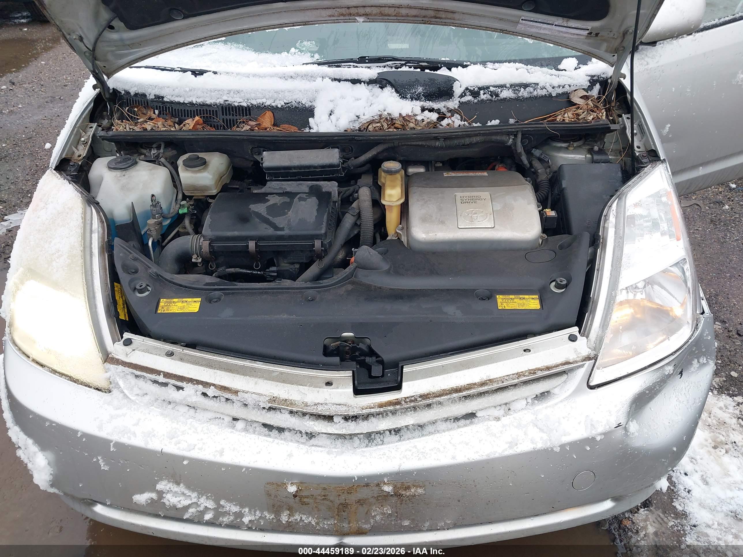 TOYOTA PRIUS image 10