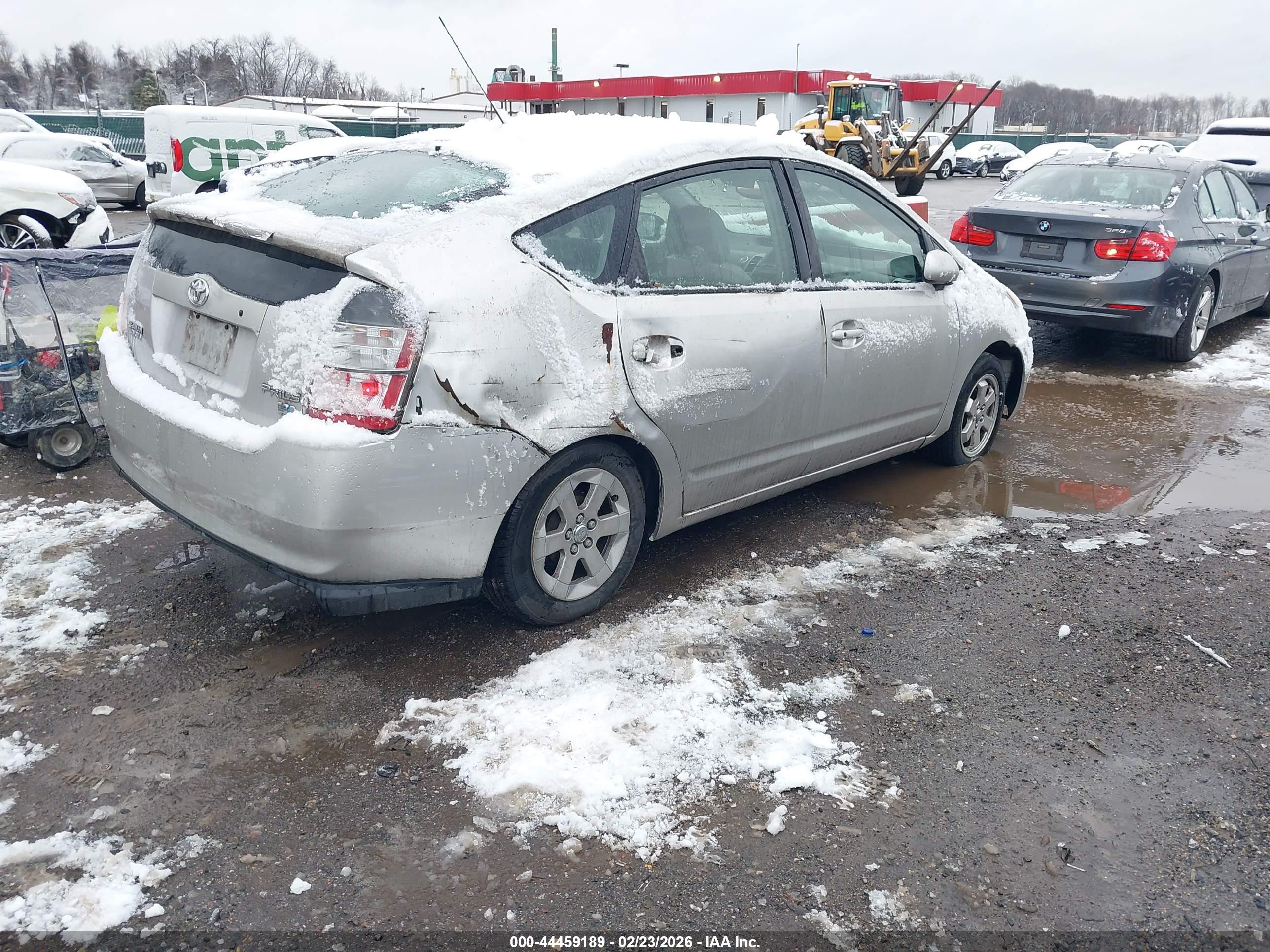 TOYOTA PRIUS image 4