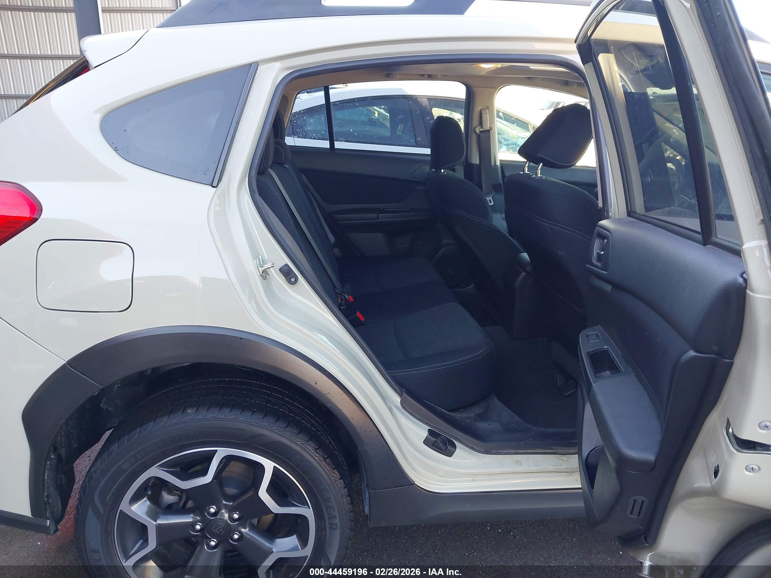 SUBARU XV image 8