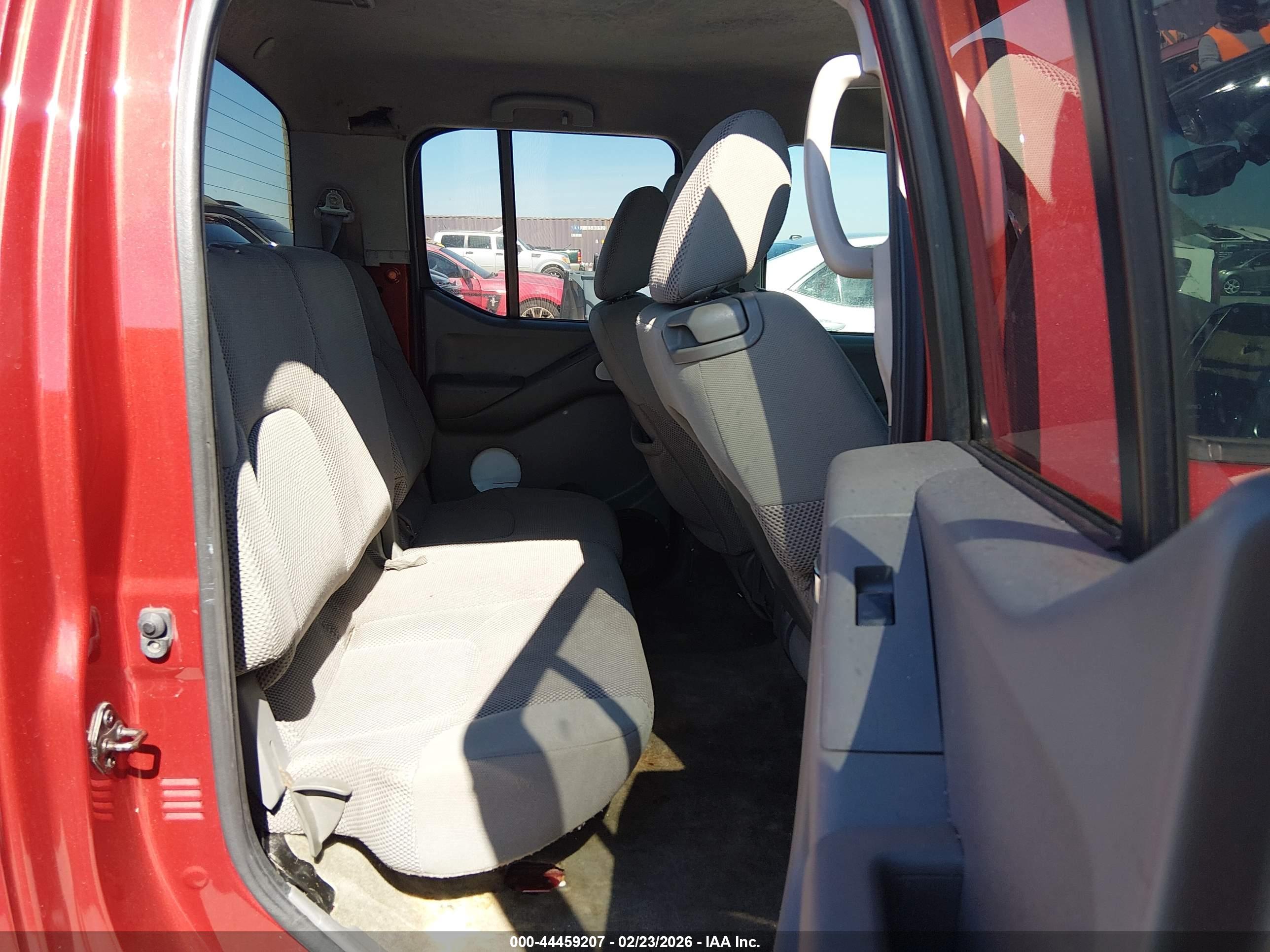 NISSAN FRONTIER image 8