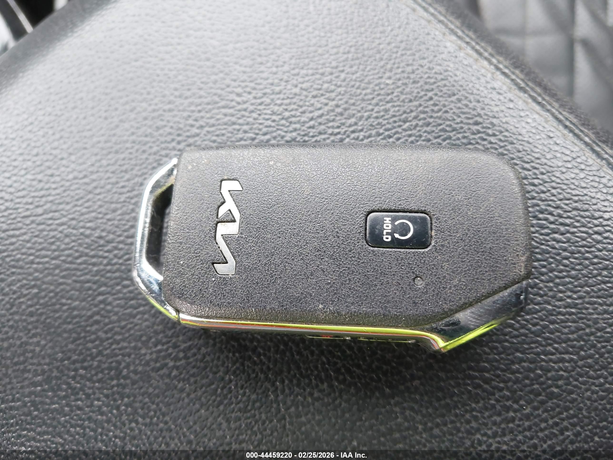 KIA SPORTAGE image 11