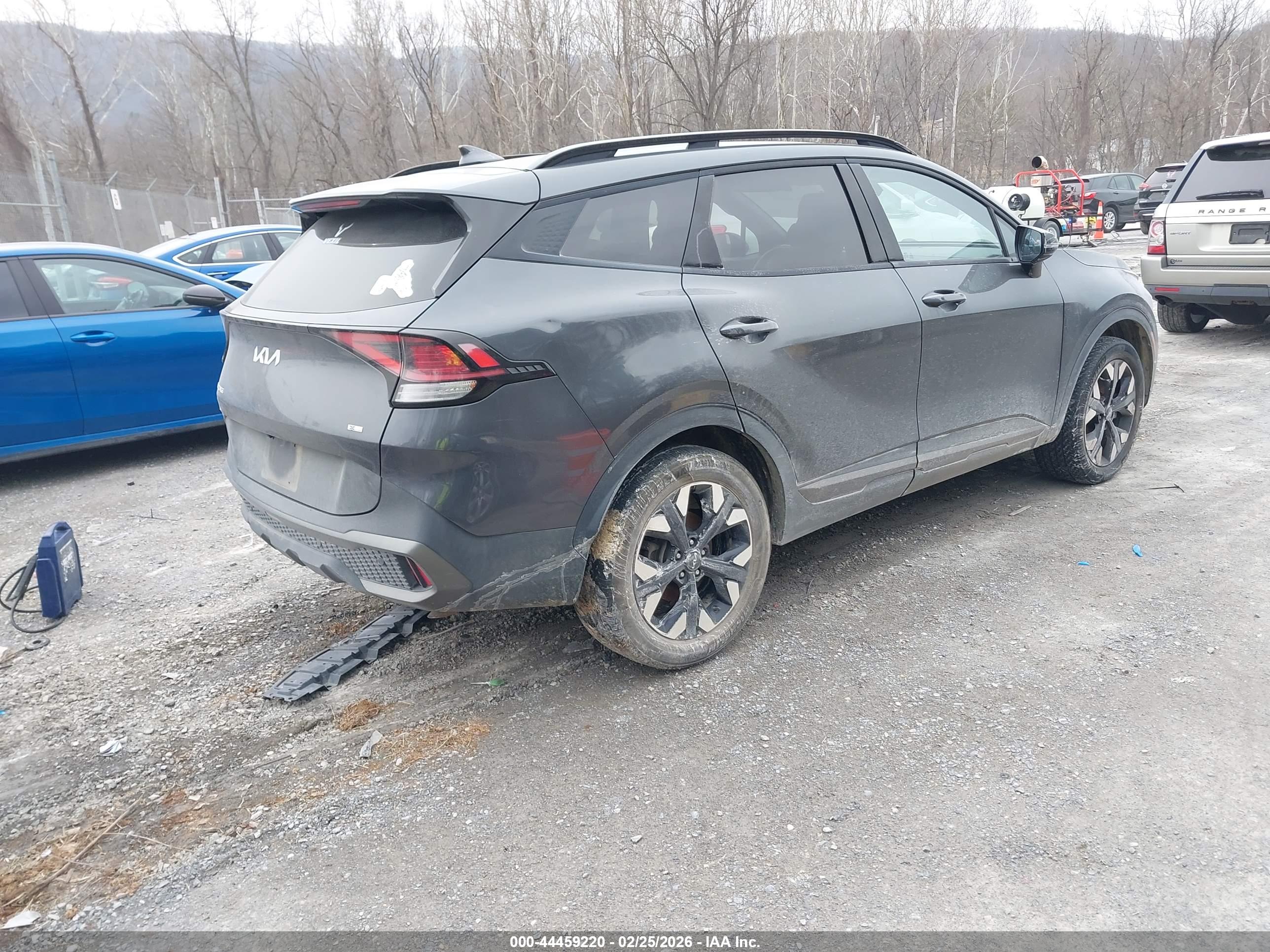 KIA SPORTAGE image 4
