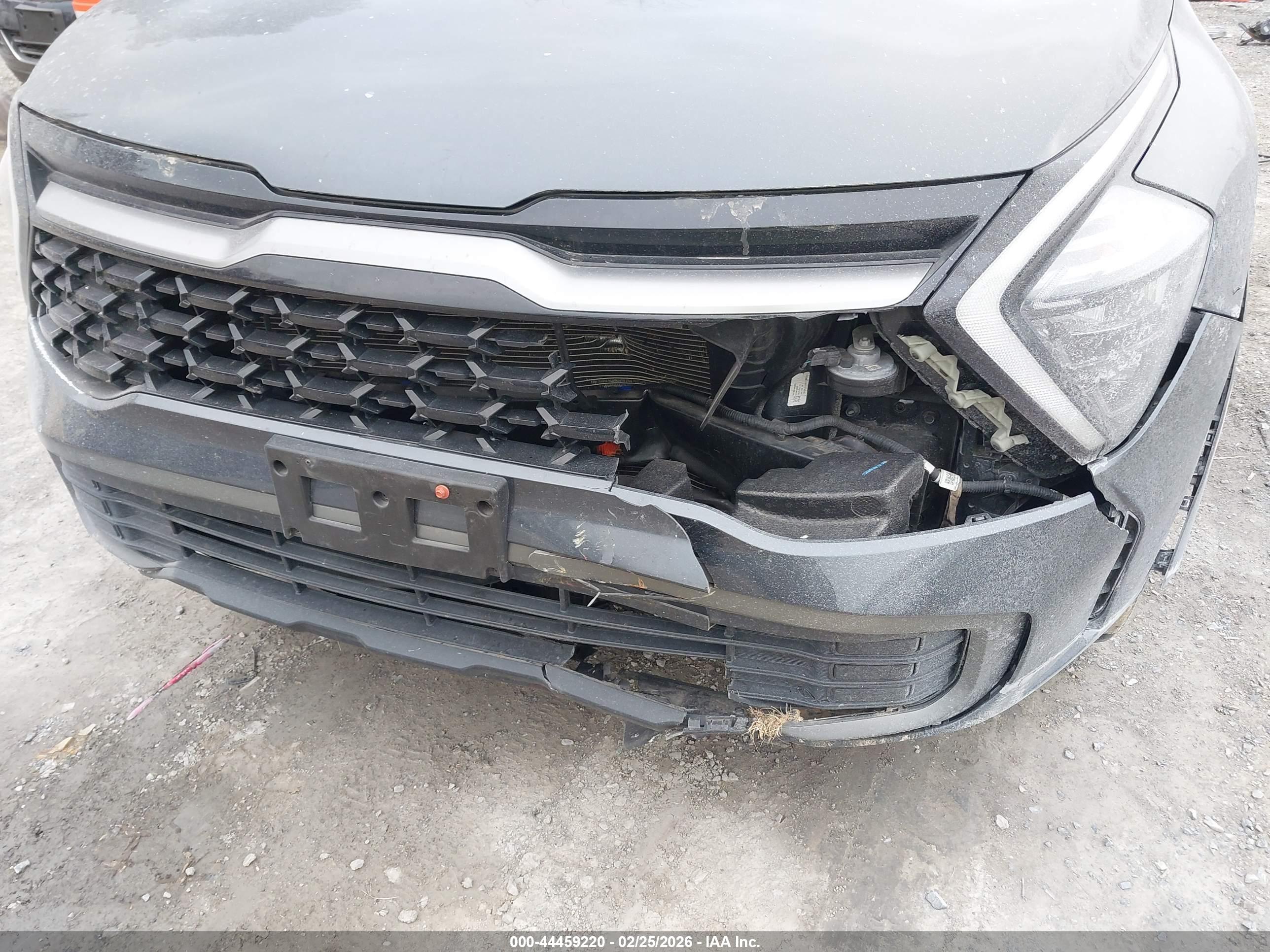 KIA SPORTAGE image 6