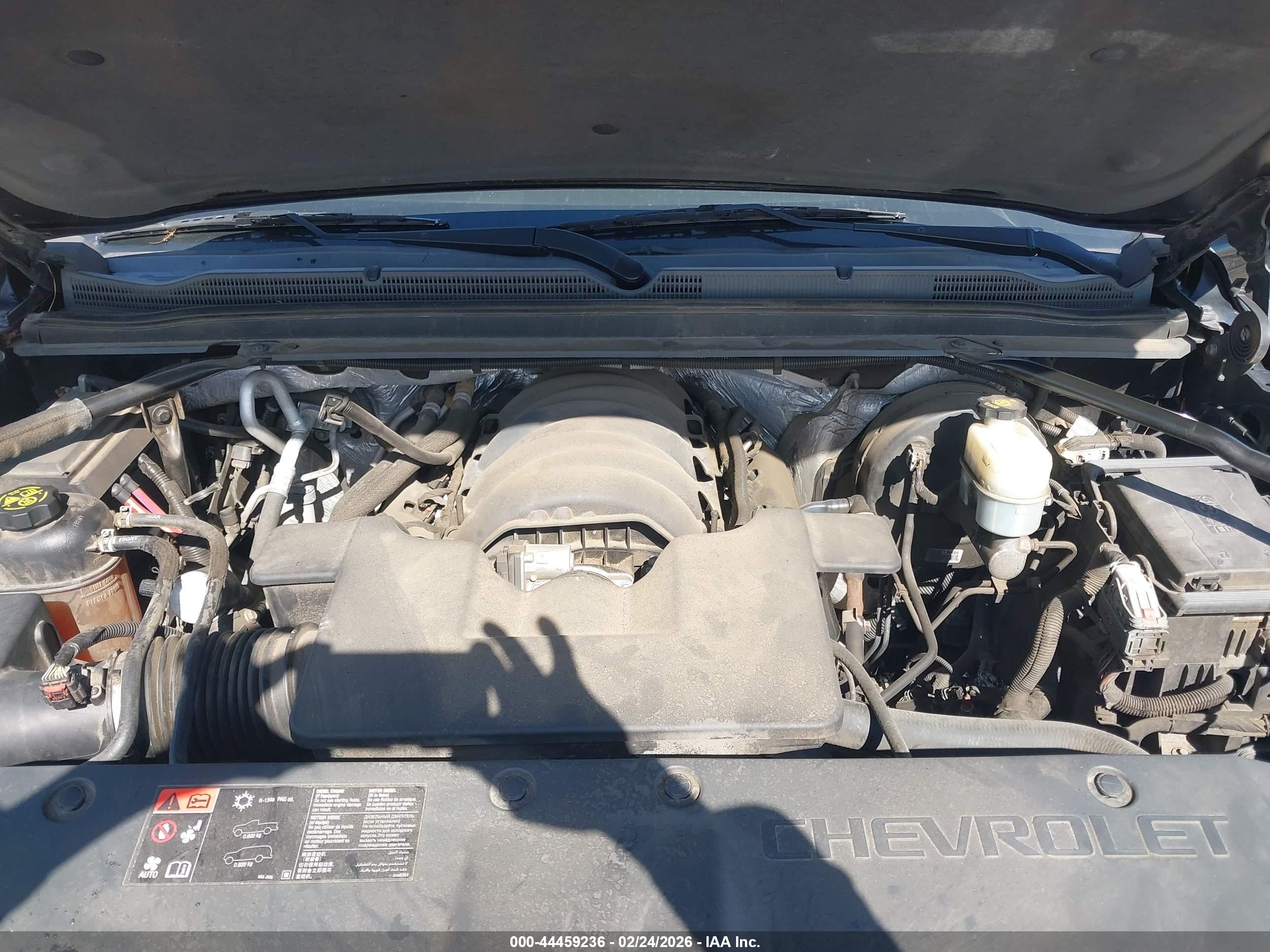 CHEVROLET SUBURBAN image 10