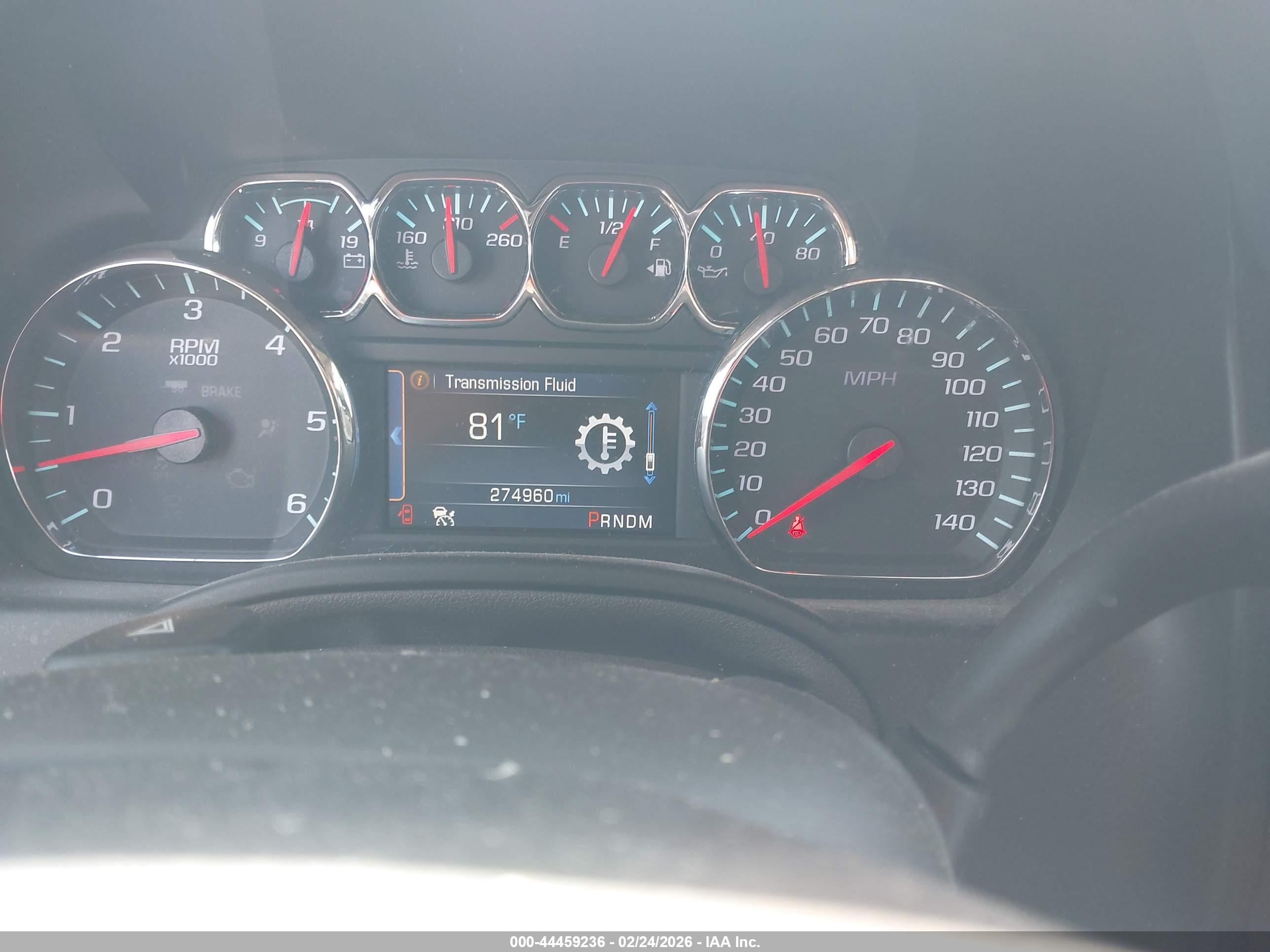 CHEVROLET SUBURBAN image 7