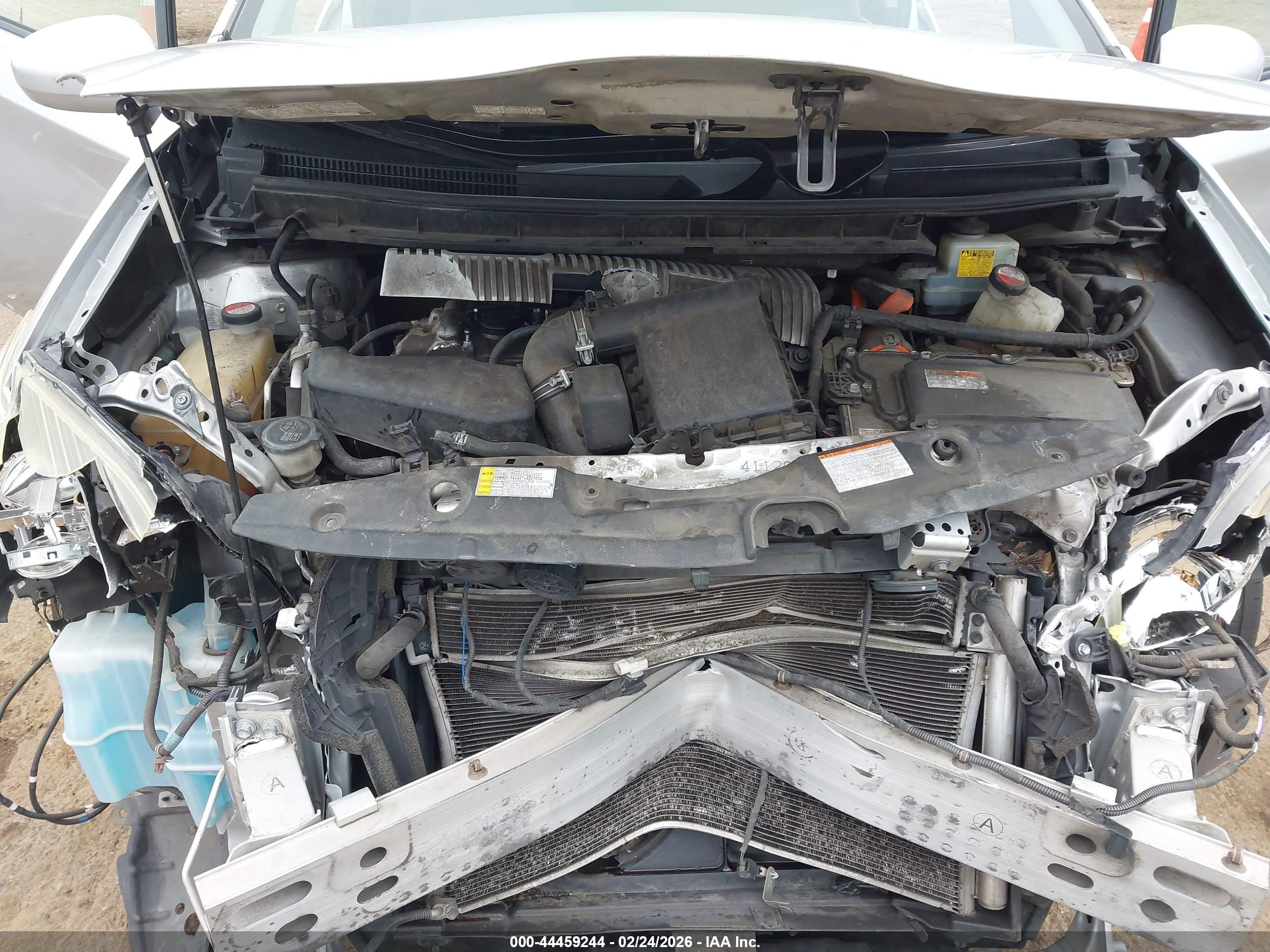 TOYOTA PRIUS image 10