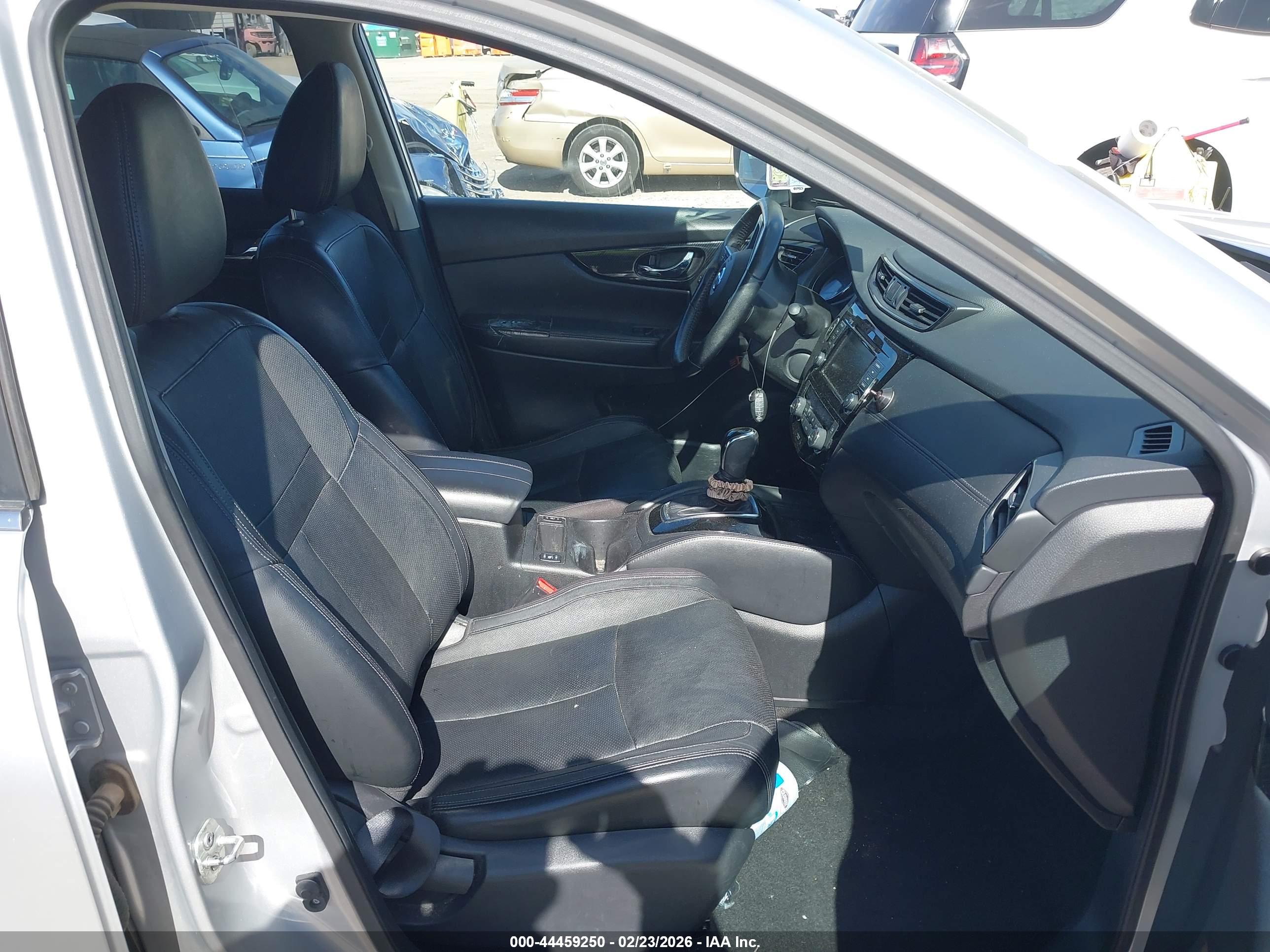 NISSAN ROGUE image 5