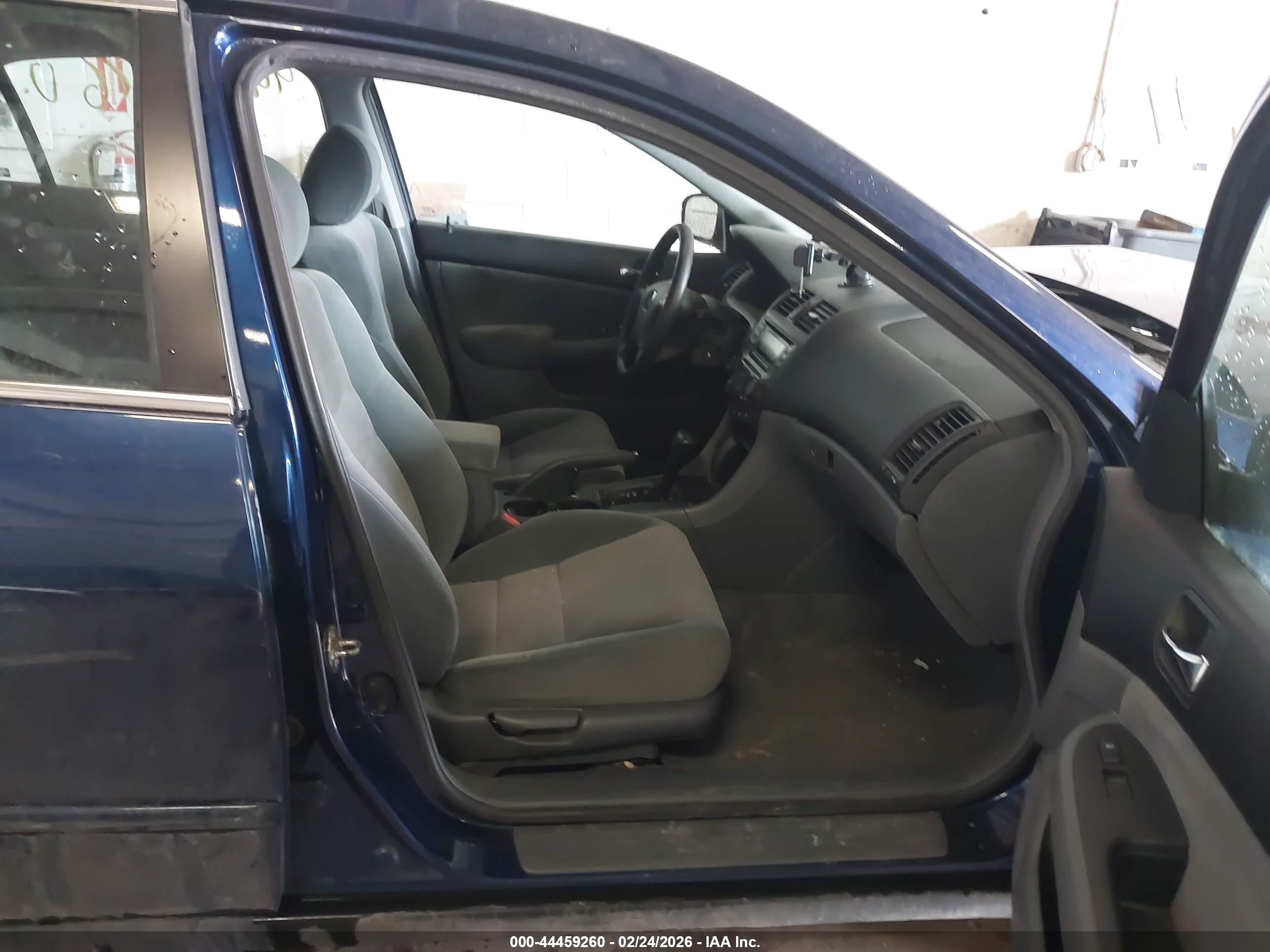 HONDA ACCORD image 5