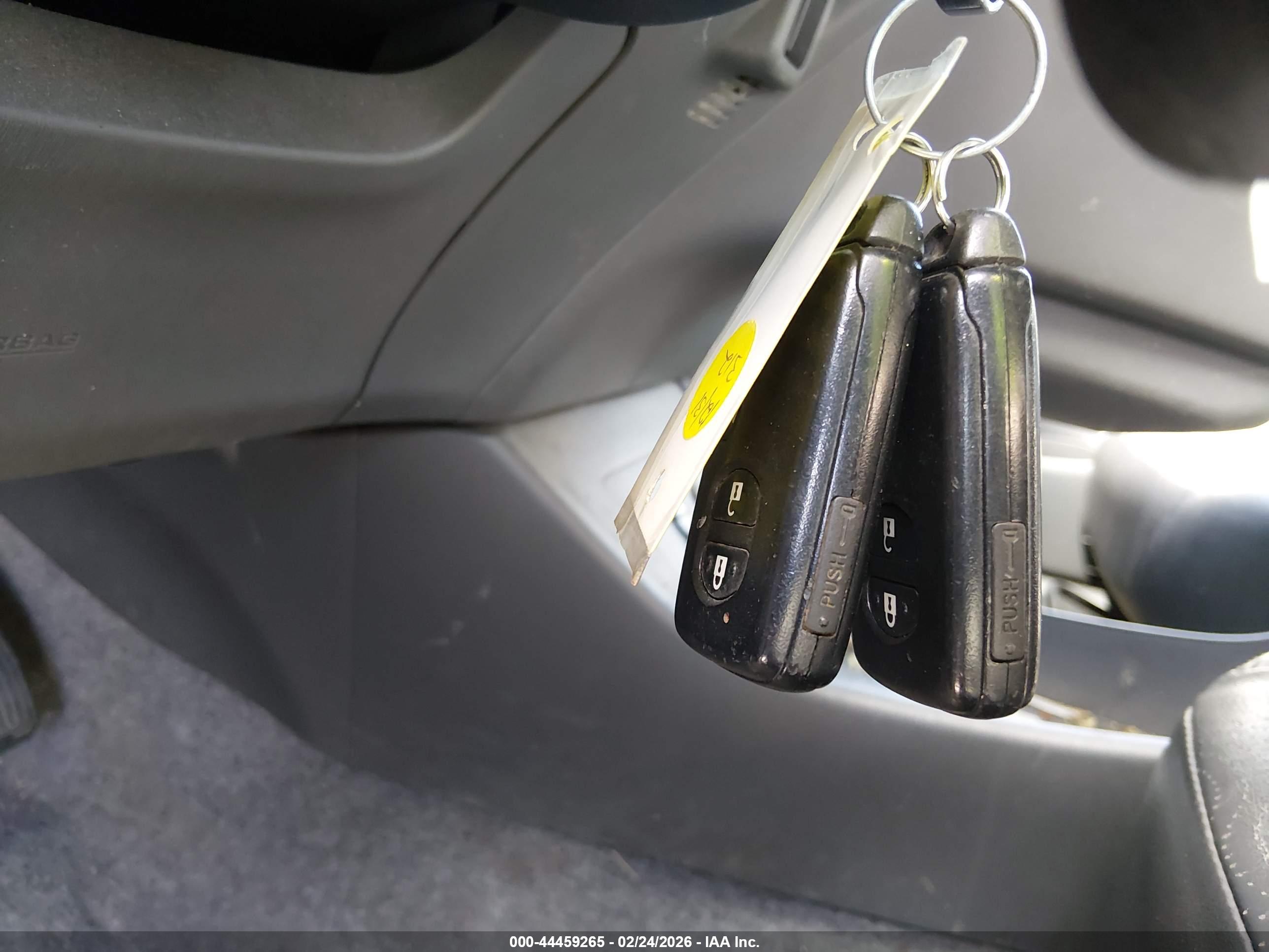 TOYOTA PRIUS image 11