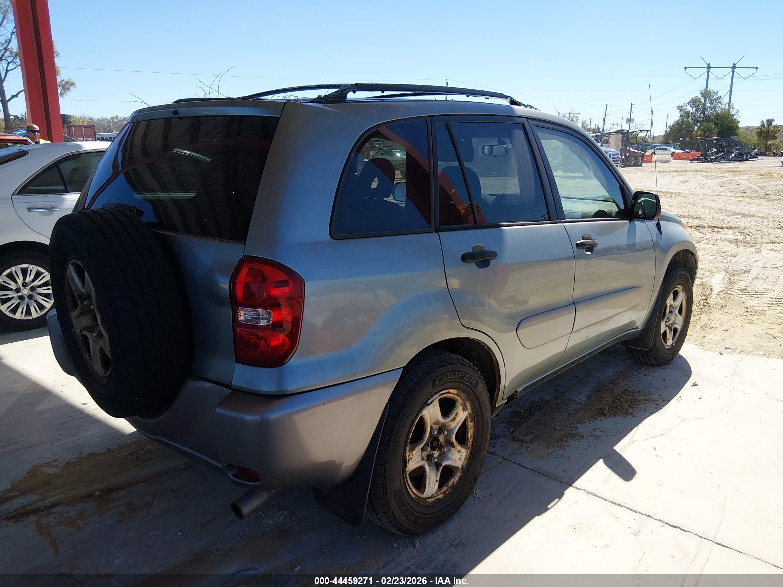 TOYOTA RAV4 image 4
