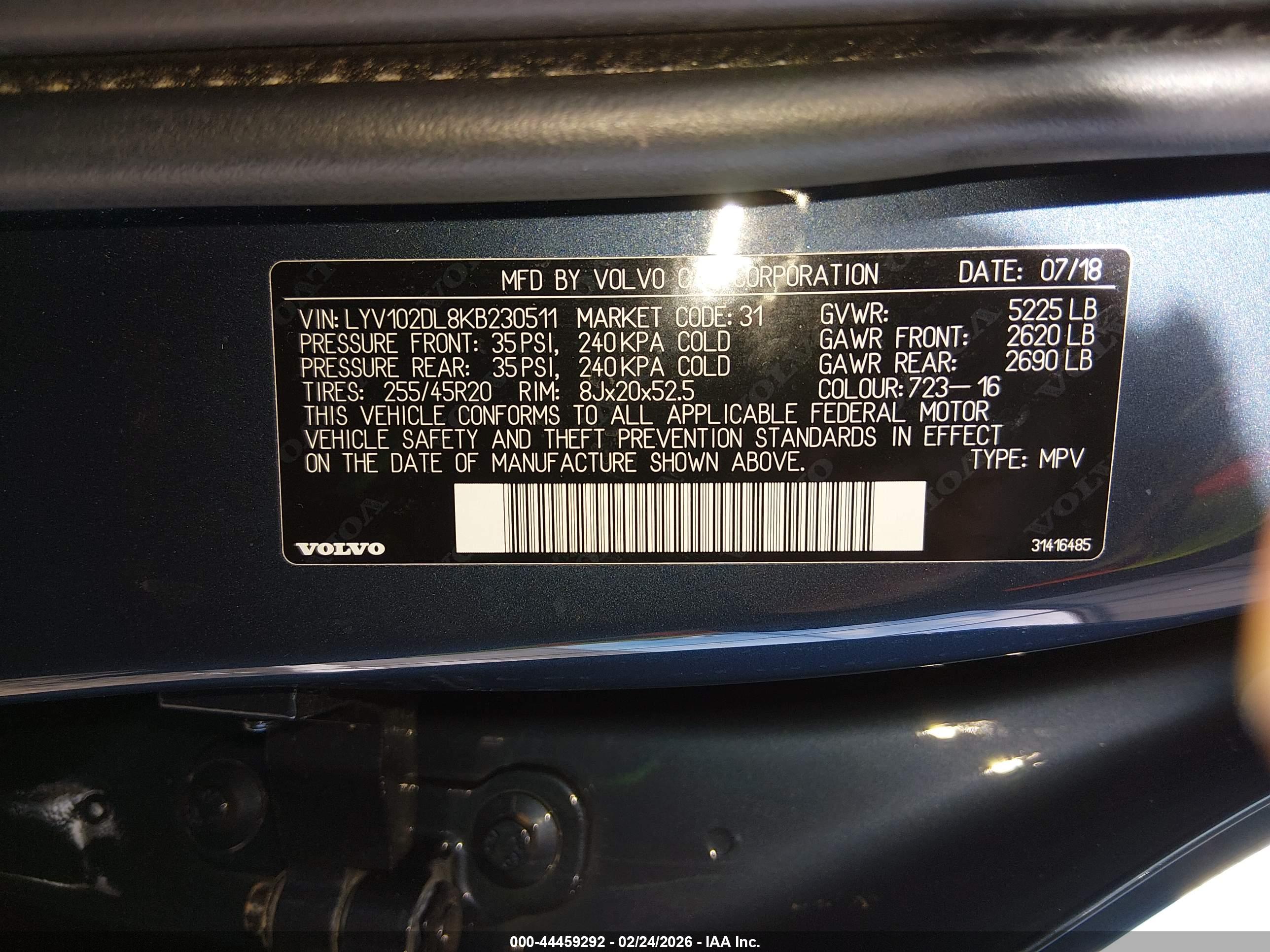 VOLVO XC60 image 9